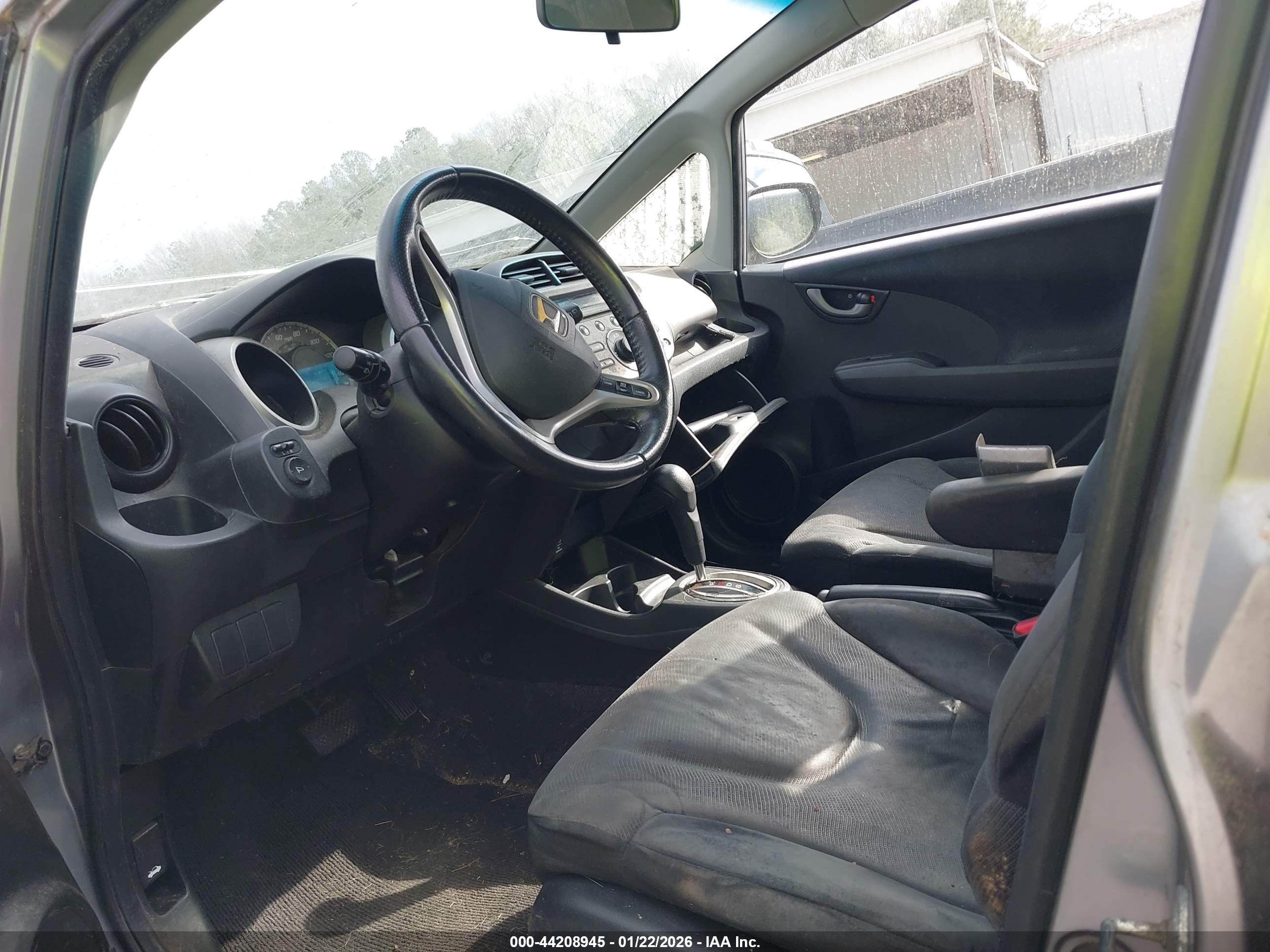 HONDA FIT image 5