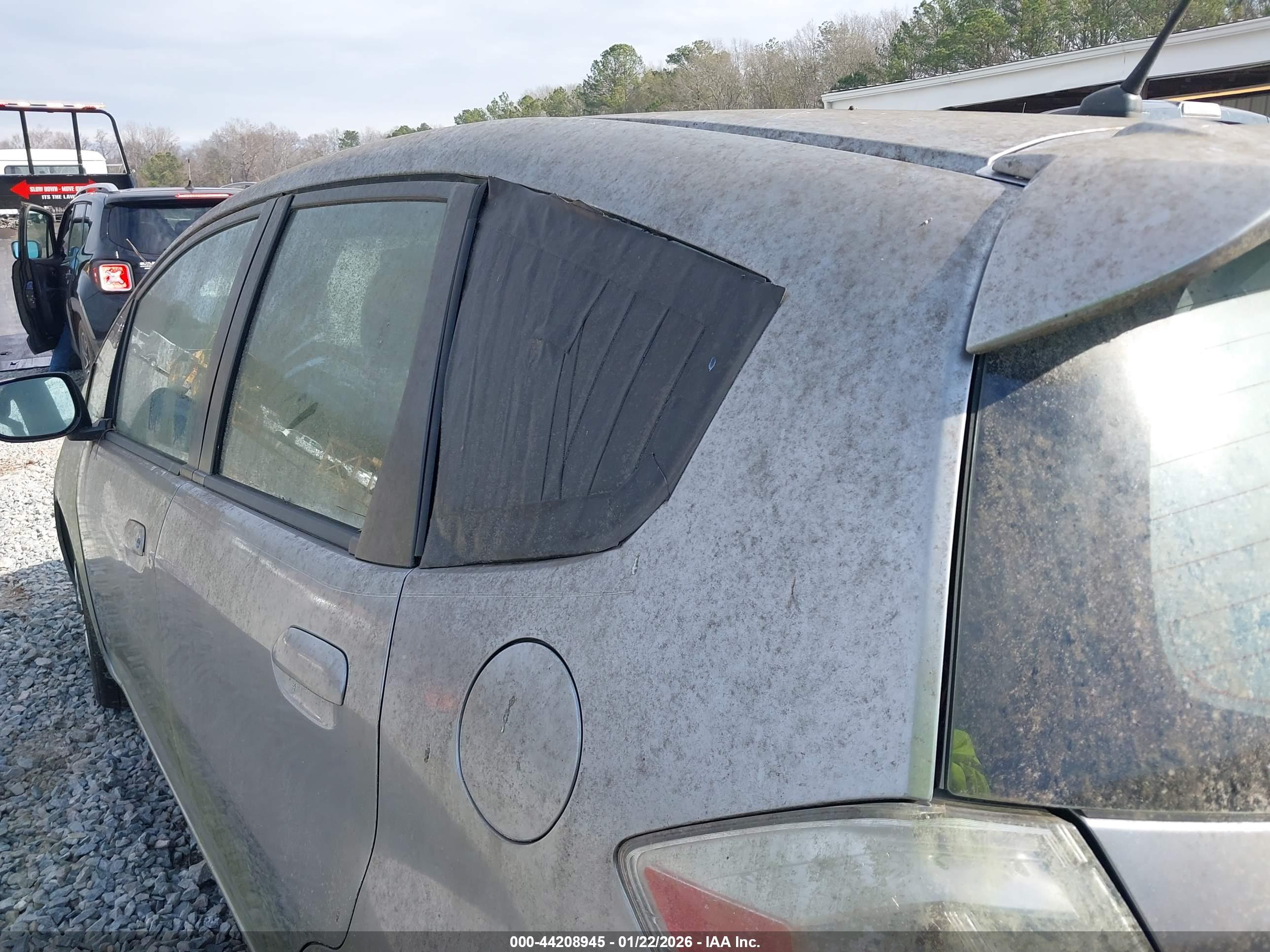 HONDA FIT image 6