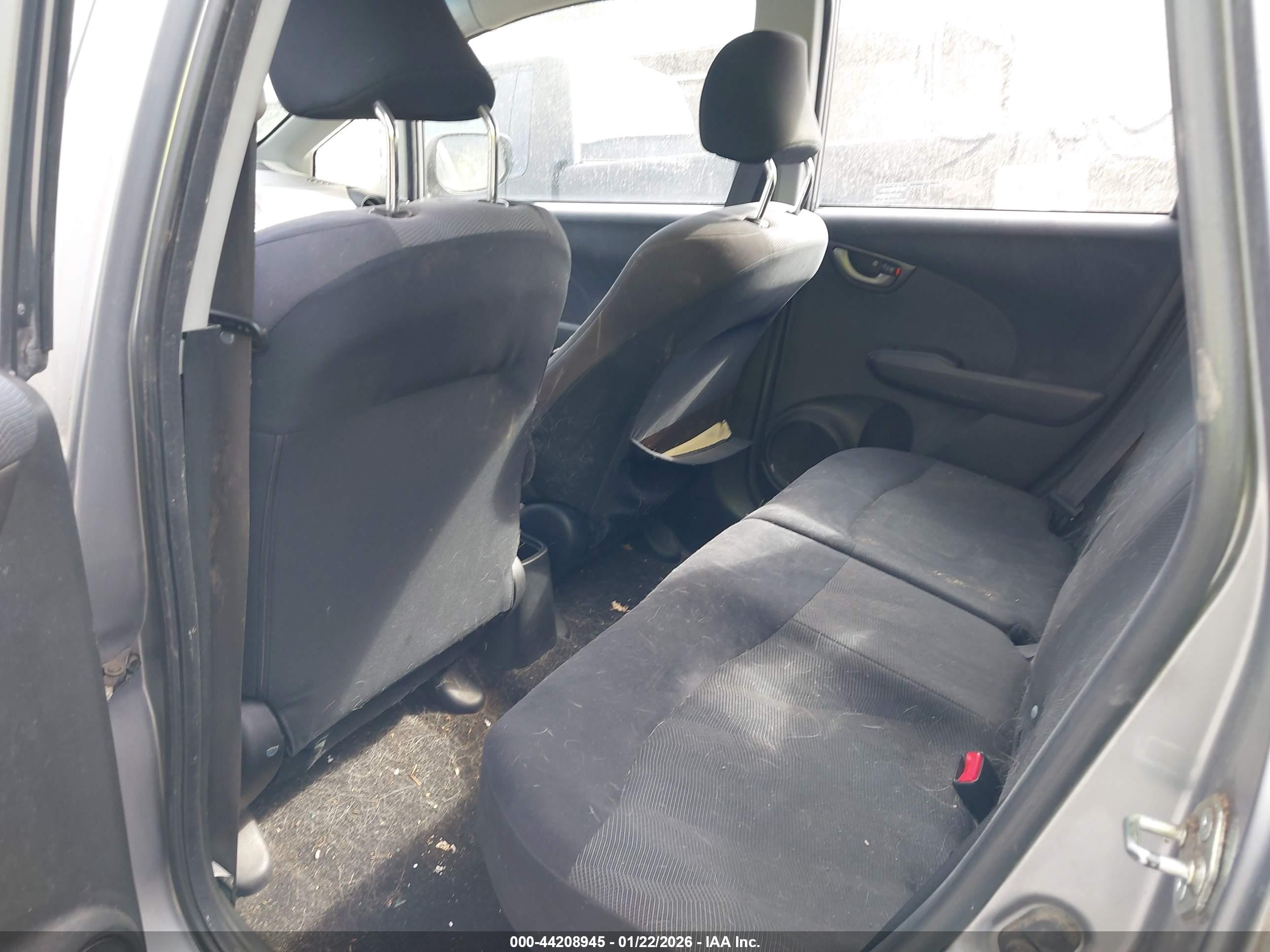 HONDA FIT image 8