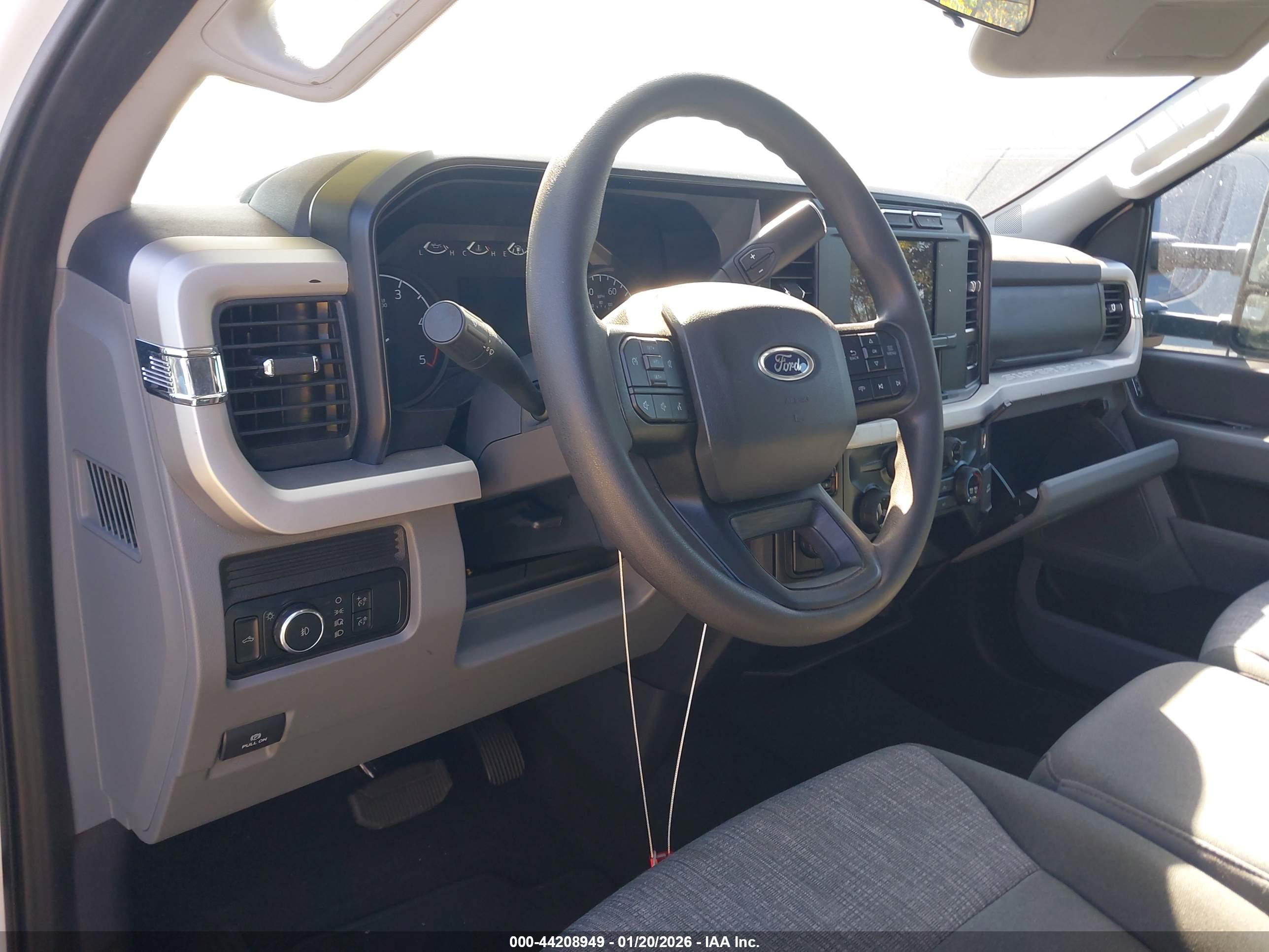 FORD F-350 image 7