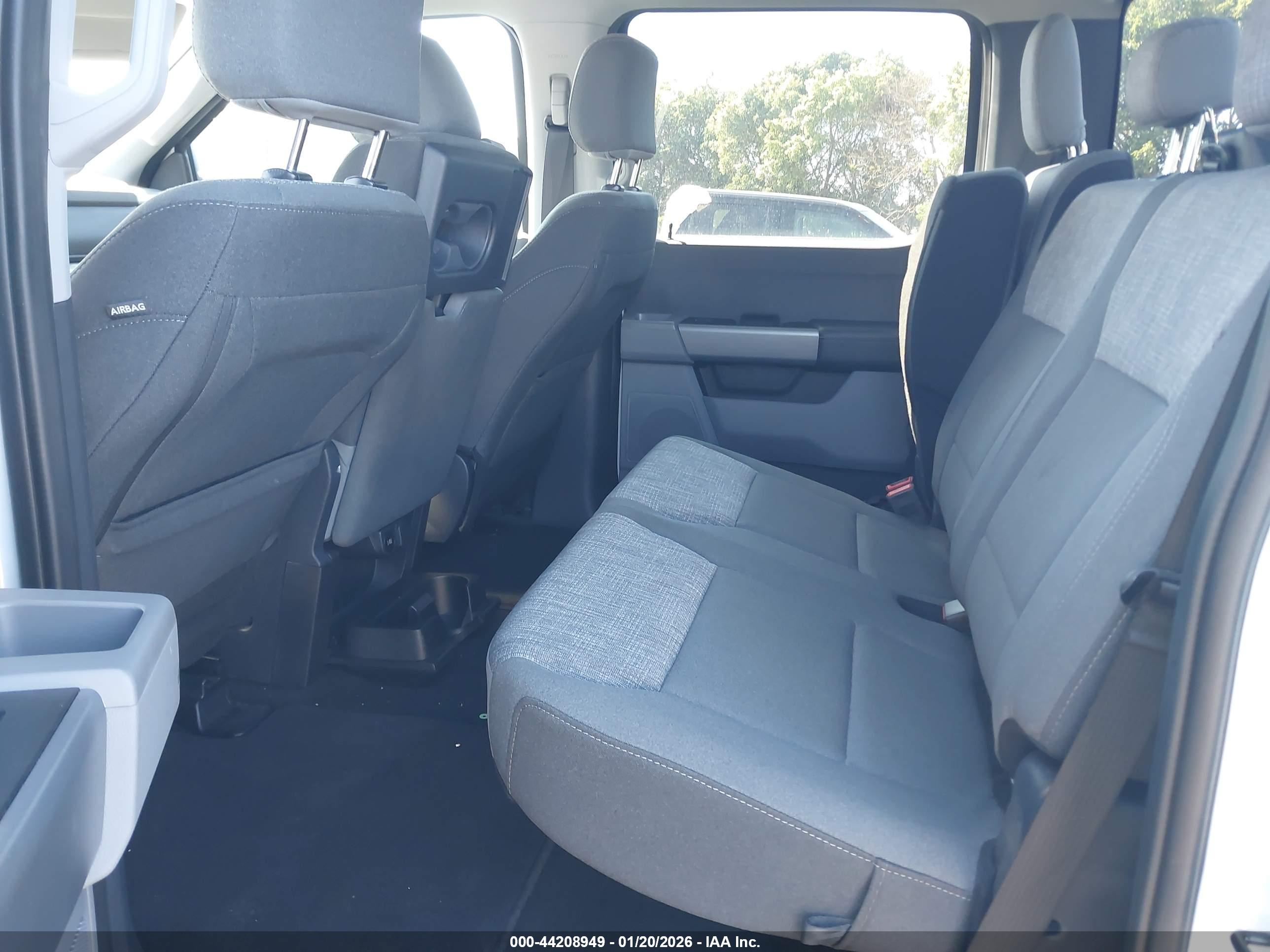 FORD F-350 image 8