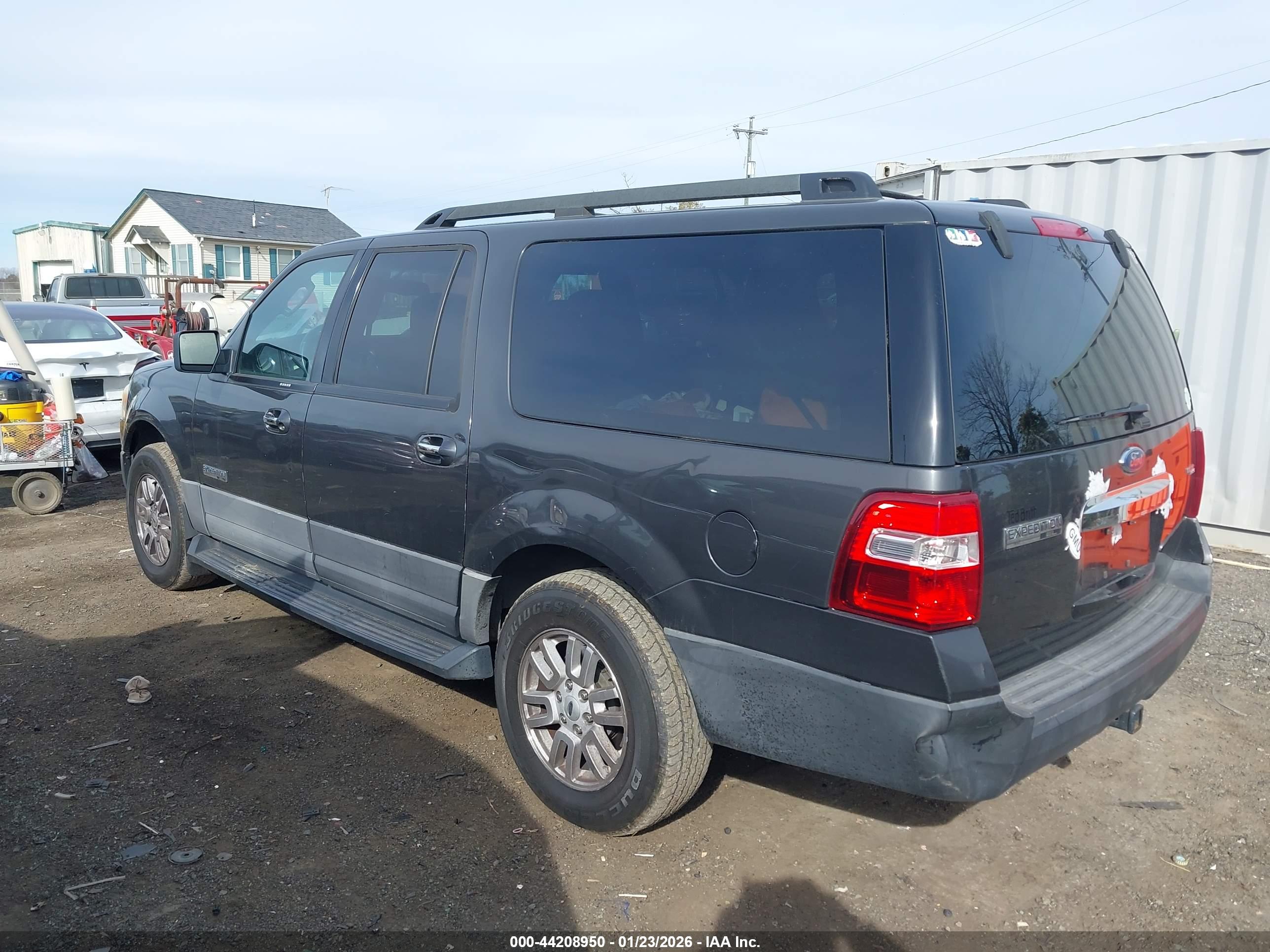 FORD EXPEDITION image 3