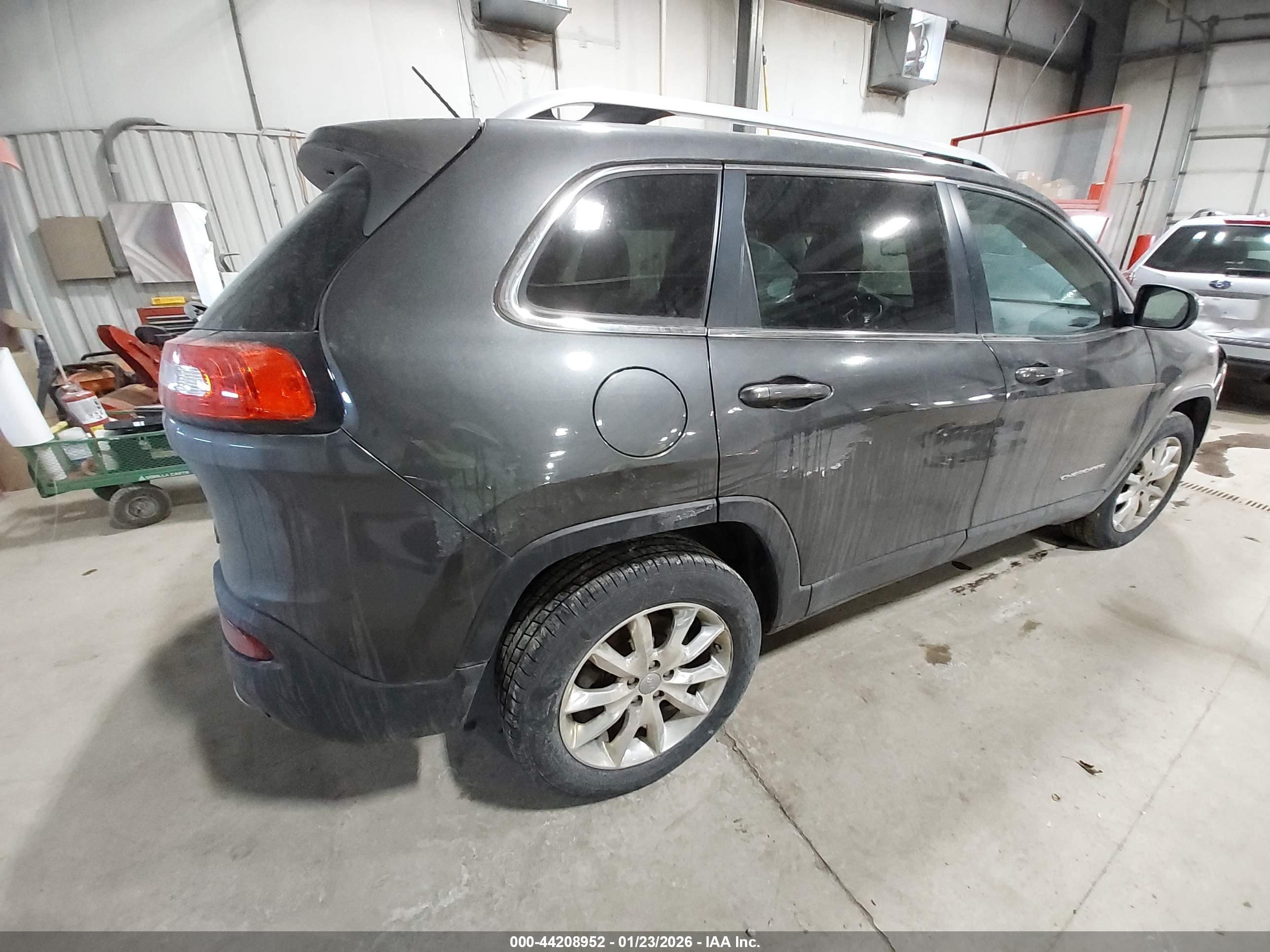 JEEP CHEROKEE image 4