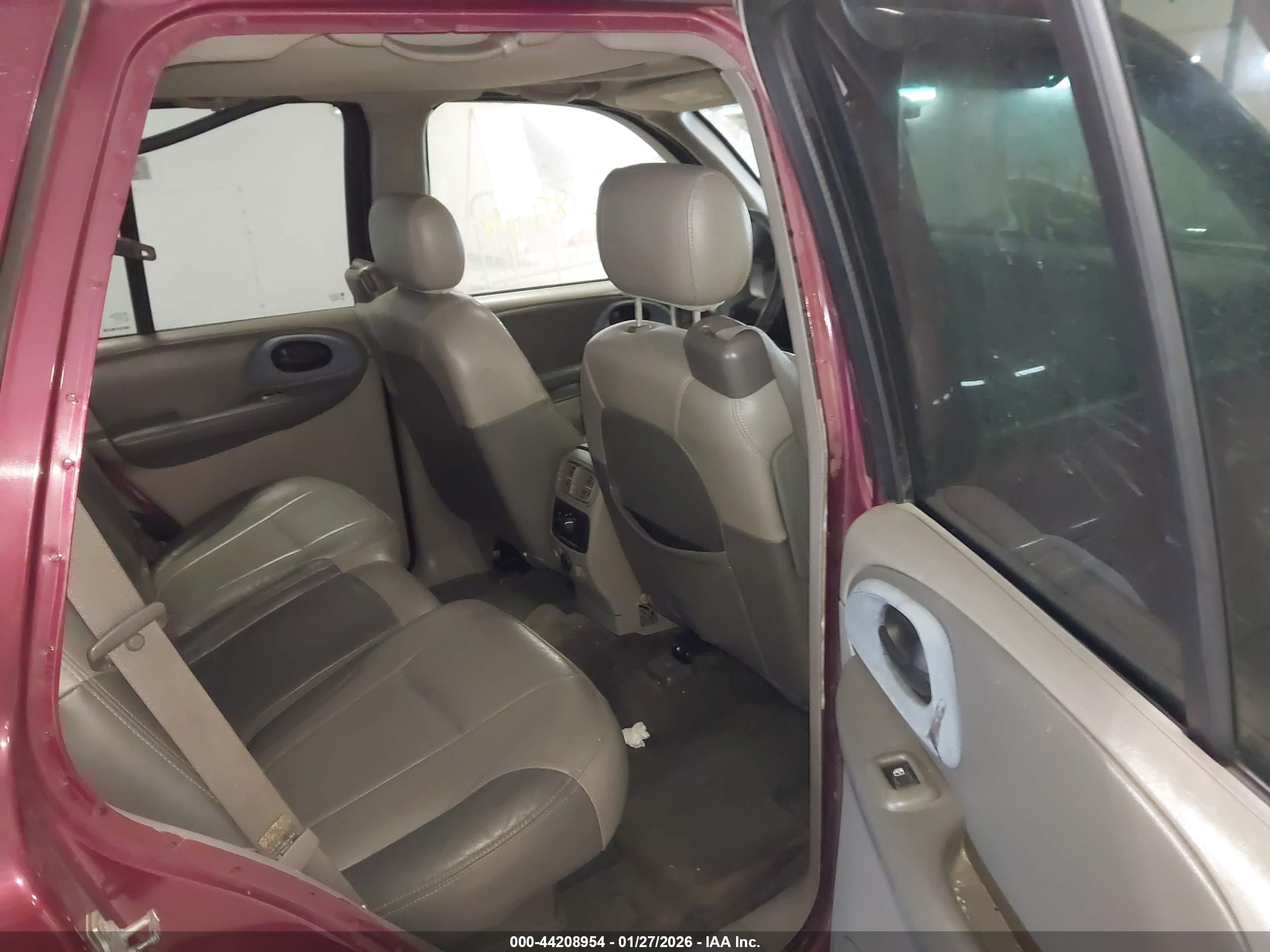 CHEVROLET TRAILBLAZER image 8