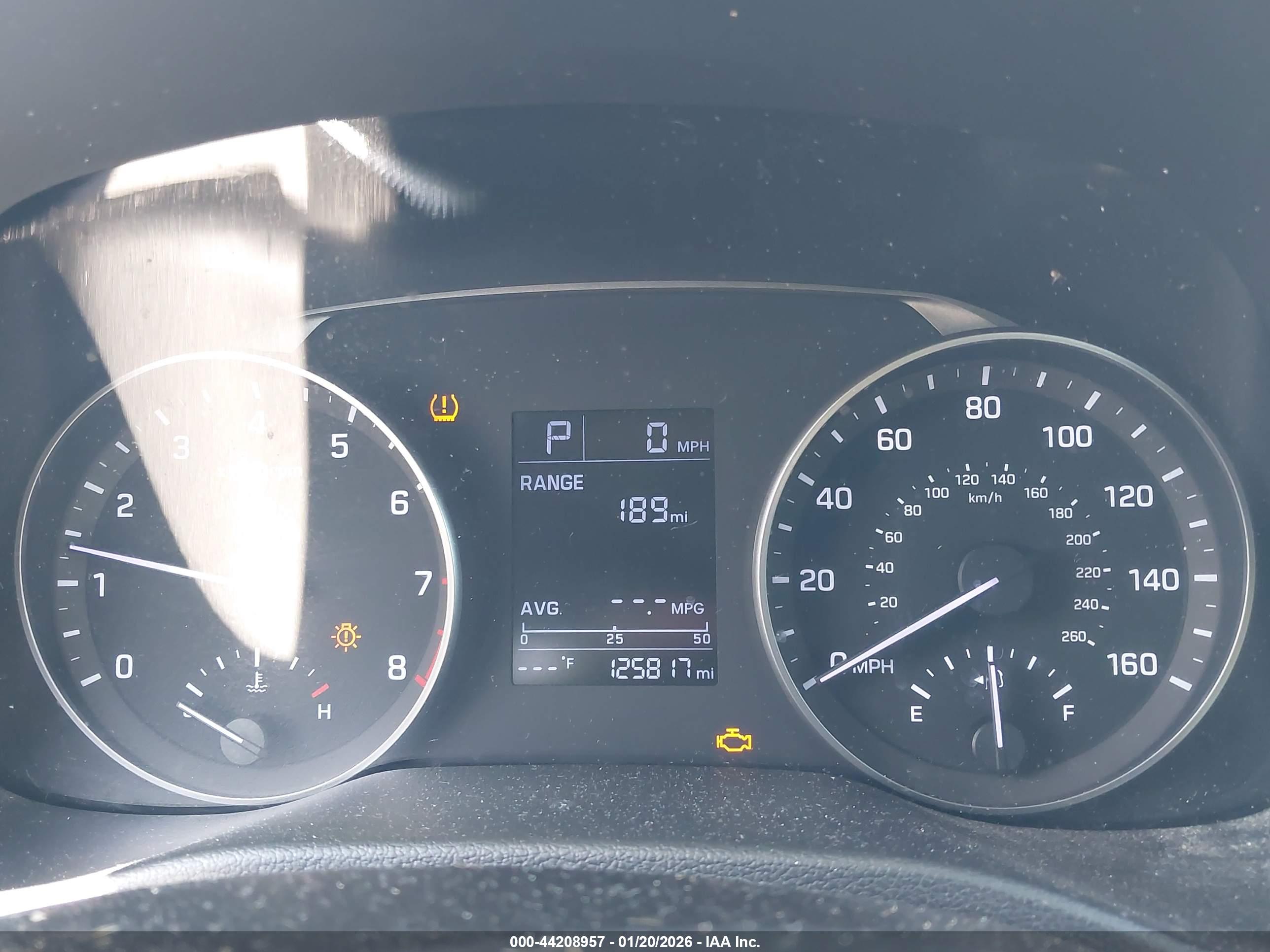 HYUNDAI ELANTRA image 7