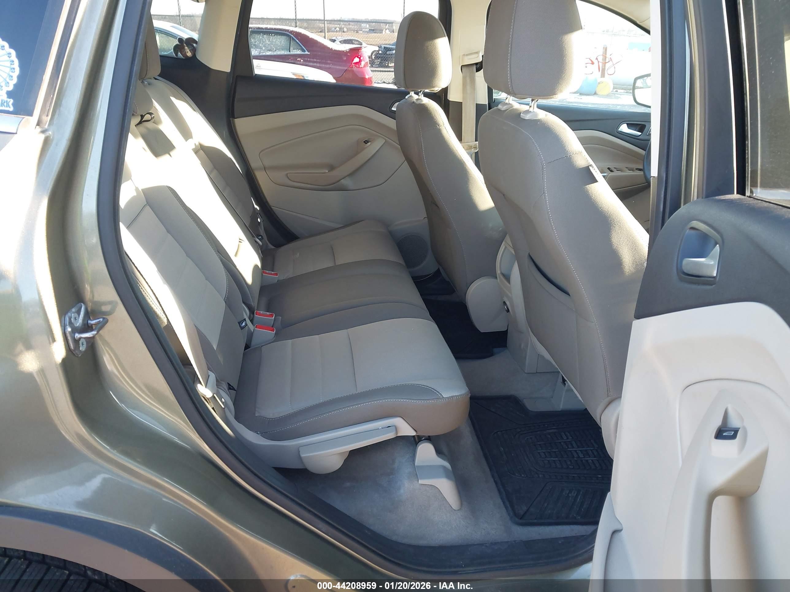 FORD ESCAPE image 8