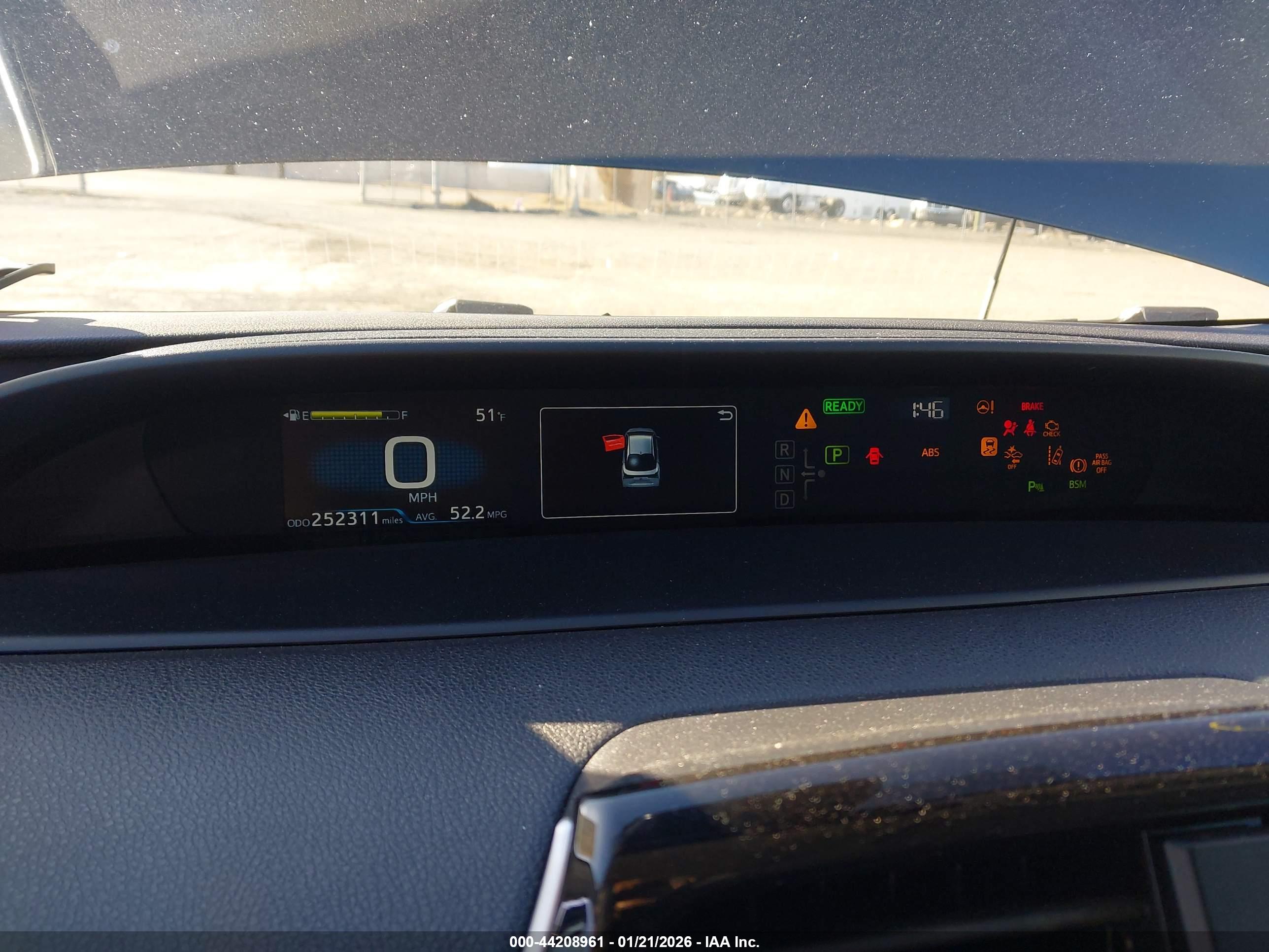 TOYOTA PRIUS image 7