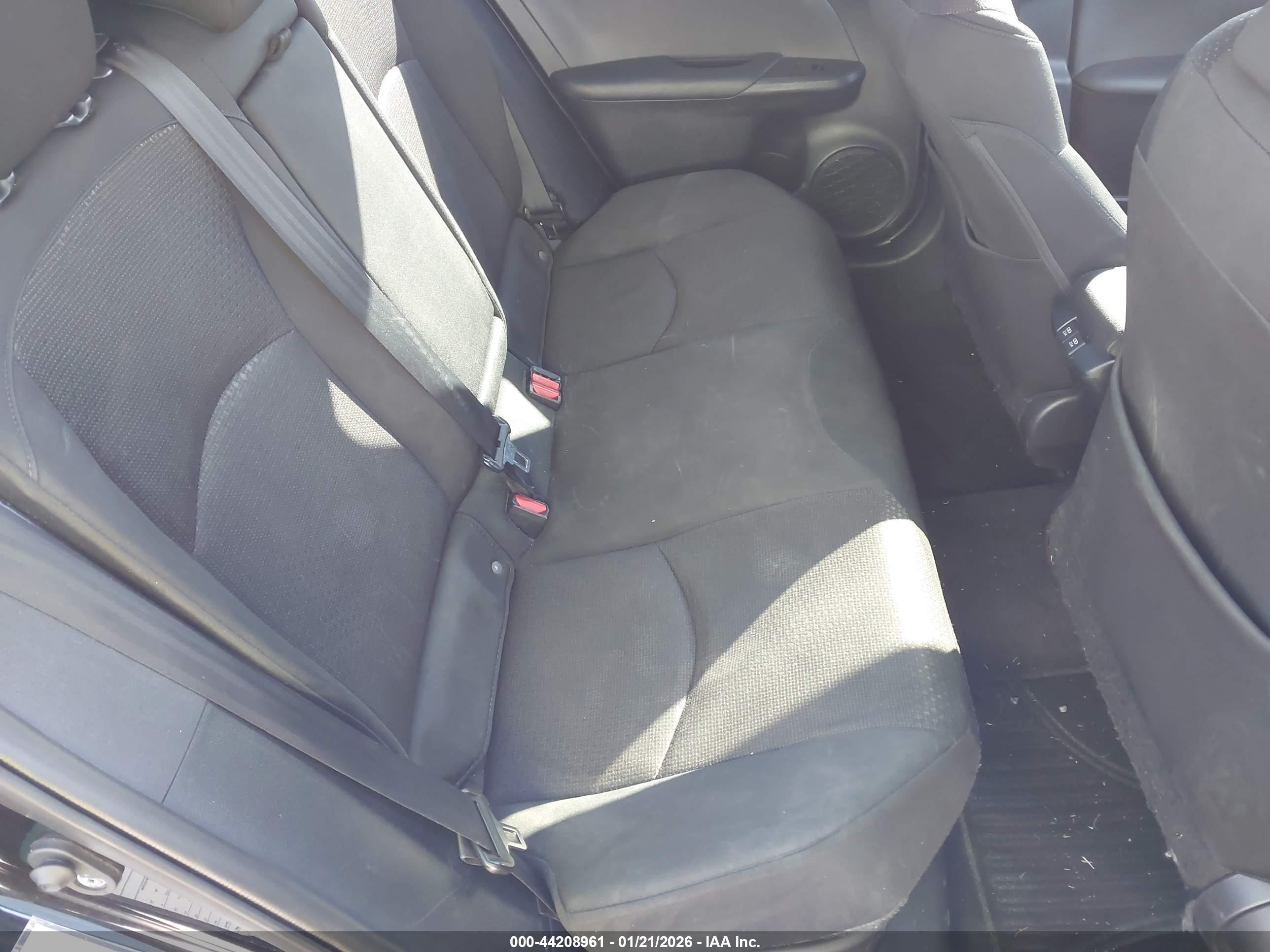 TOYOTA PRIUS image 8