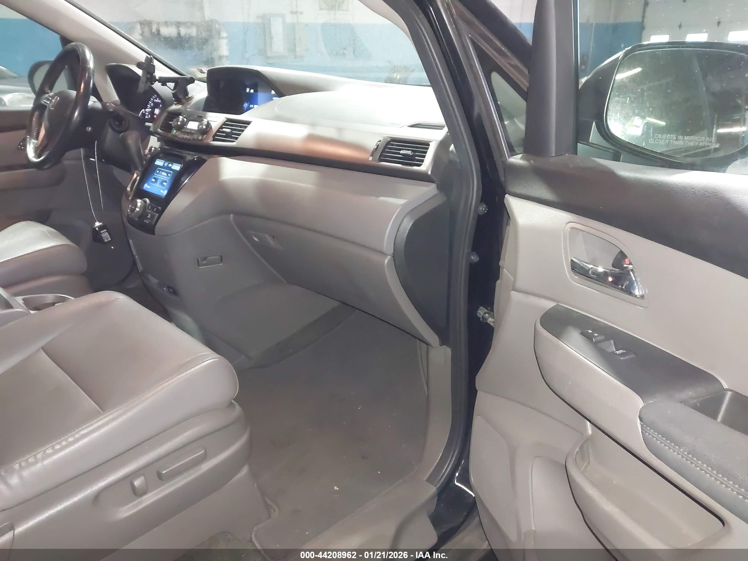 HONDA ODYSSEY image 5