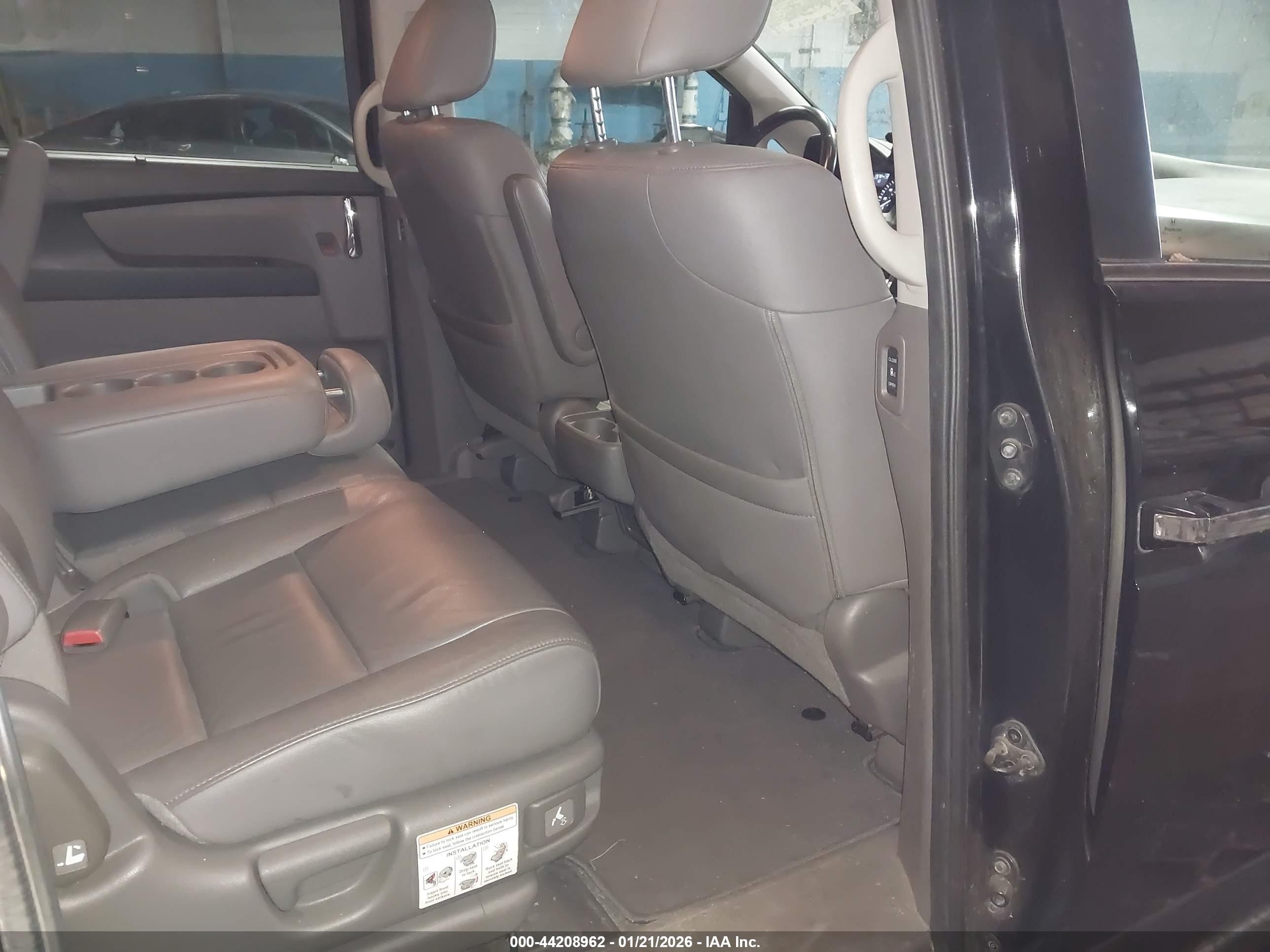 HONDA ODYSSEY image 8