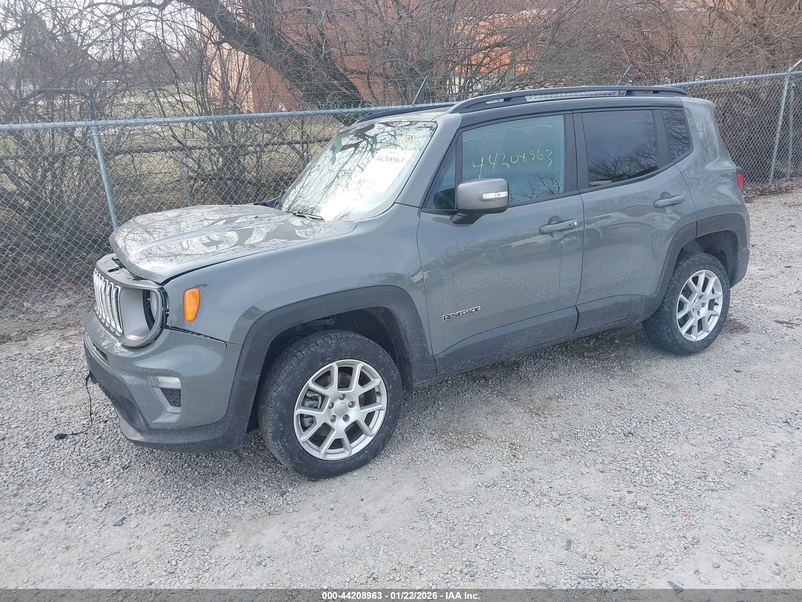 JEEP RENEGADE image 2
