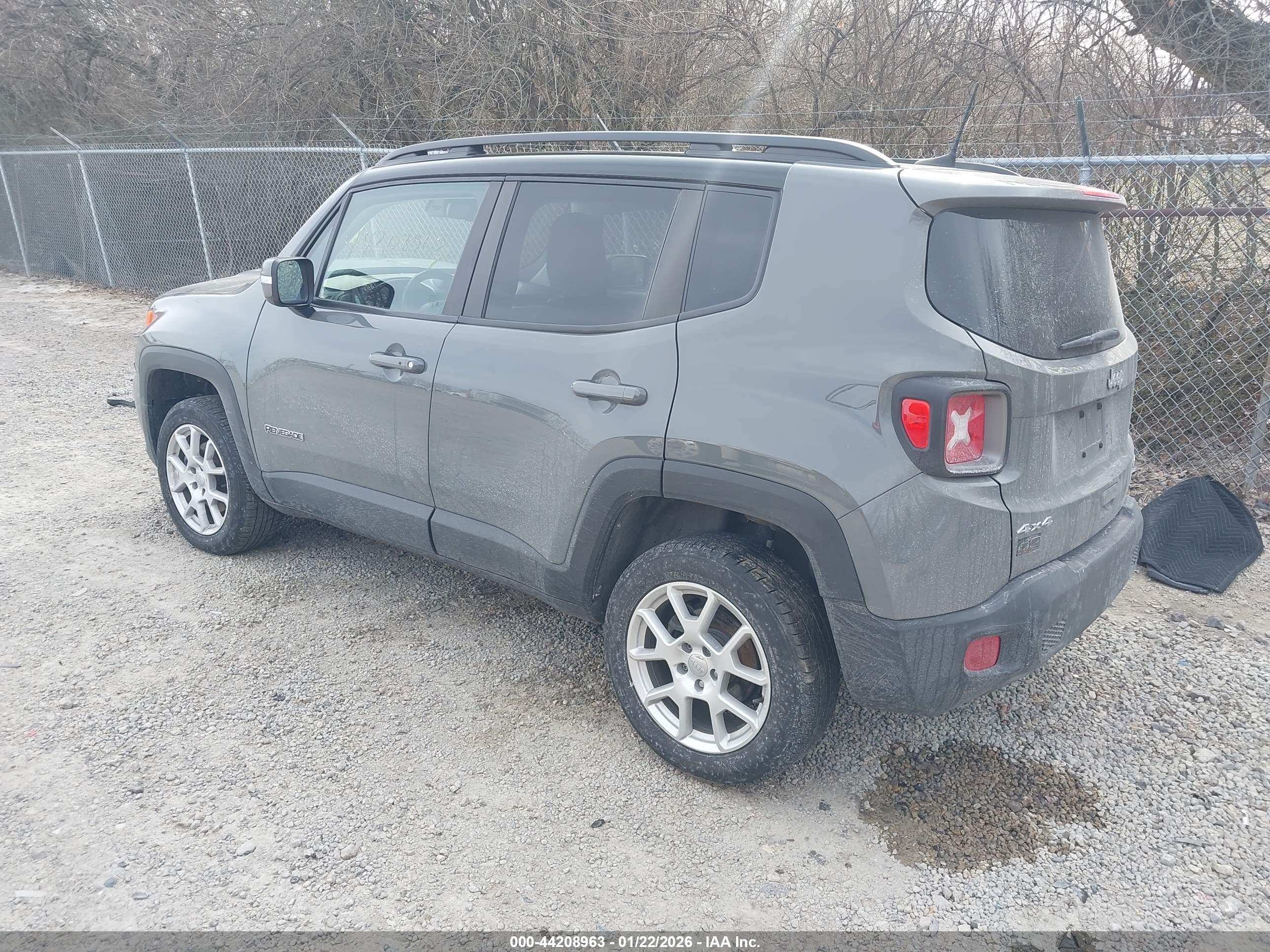 JEEP RENEGADE image 3
