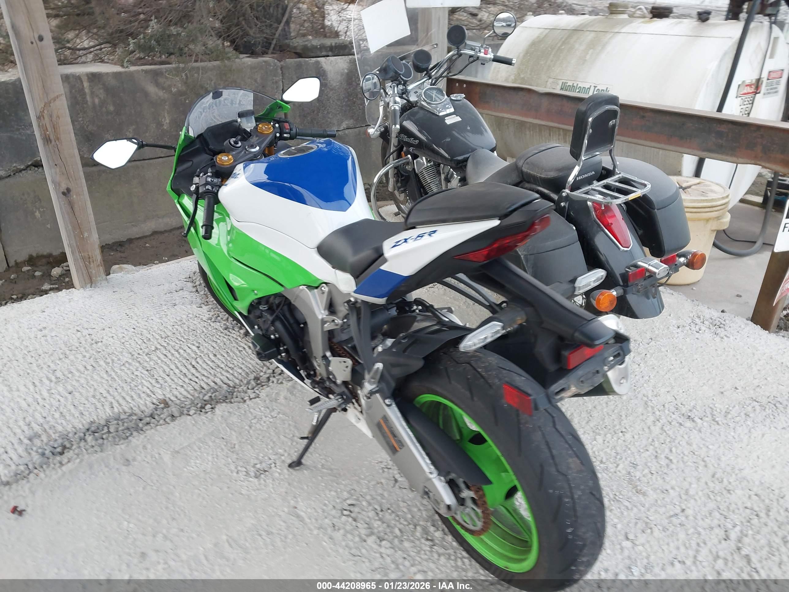 KAWASAKI ZX636 image 3