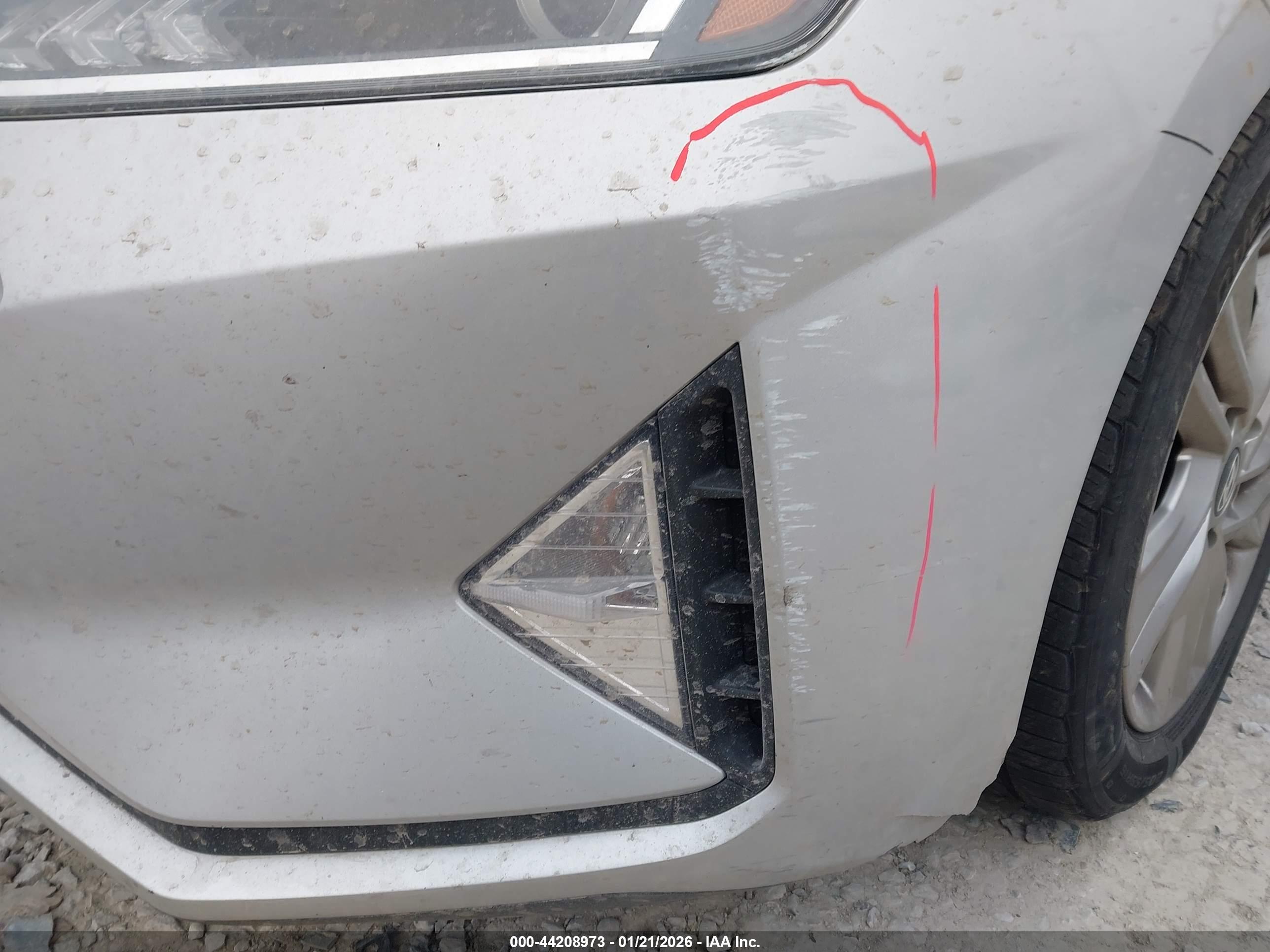 HYUNDAI ELANTRA image 6