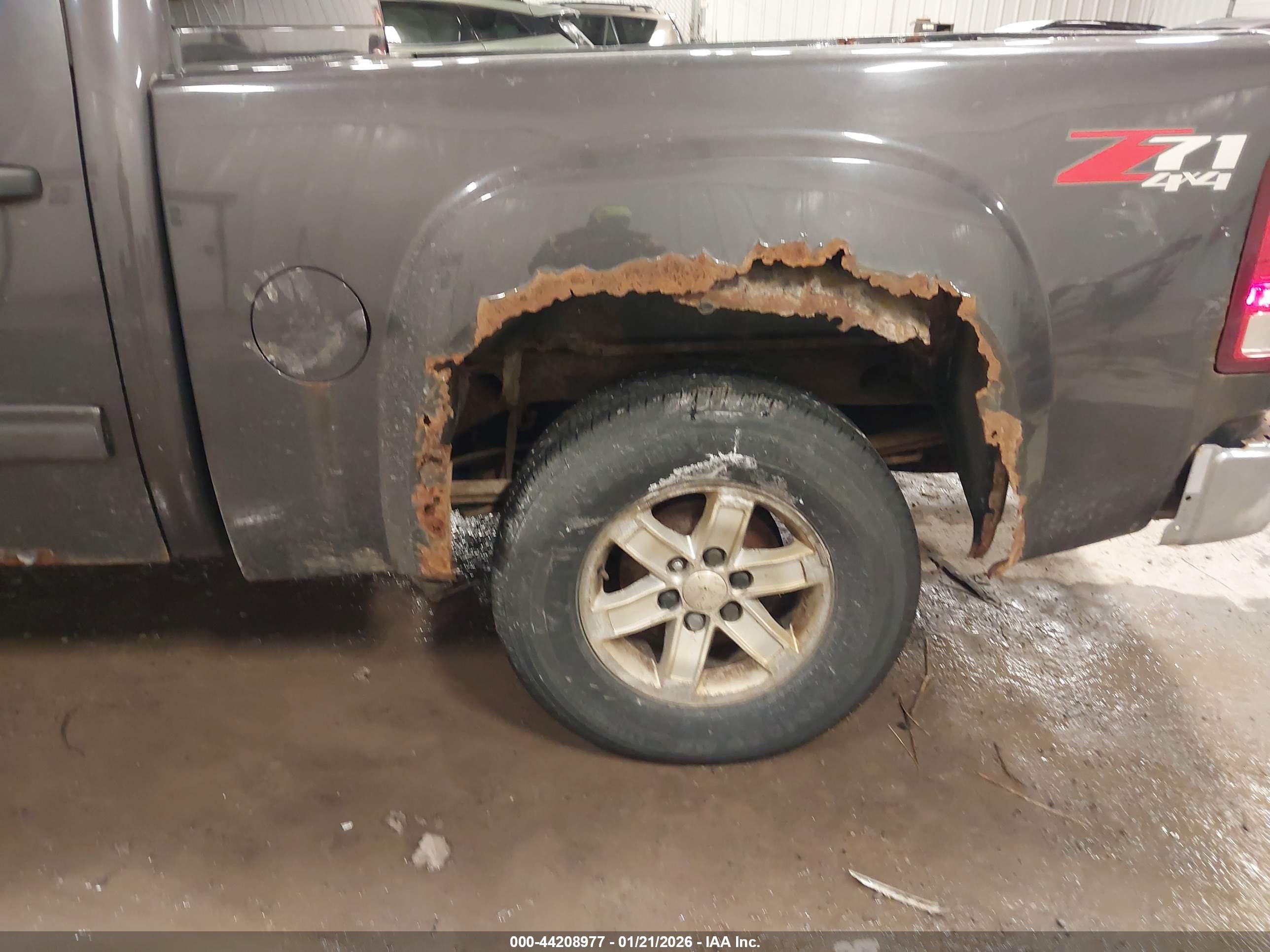 GMC SIERRA image 6