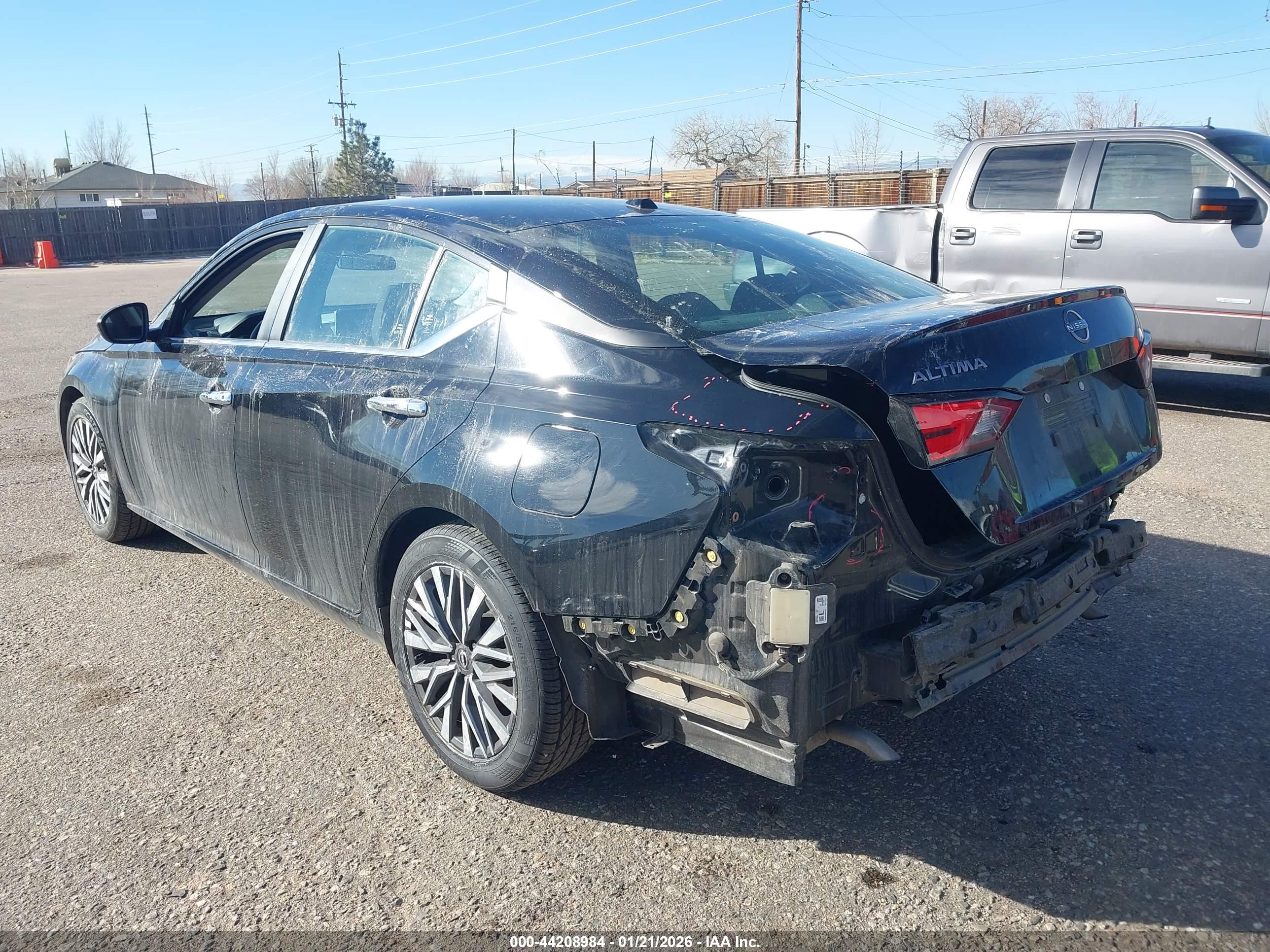 NISSAN ALTIMA image 3
