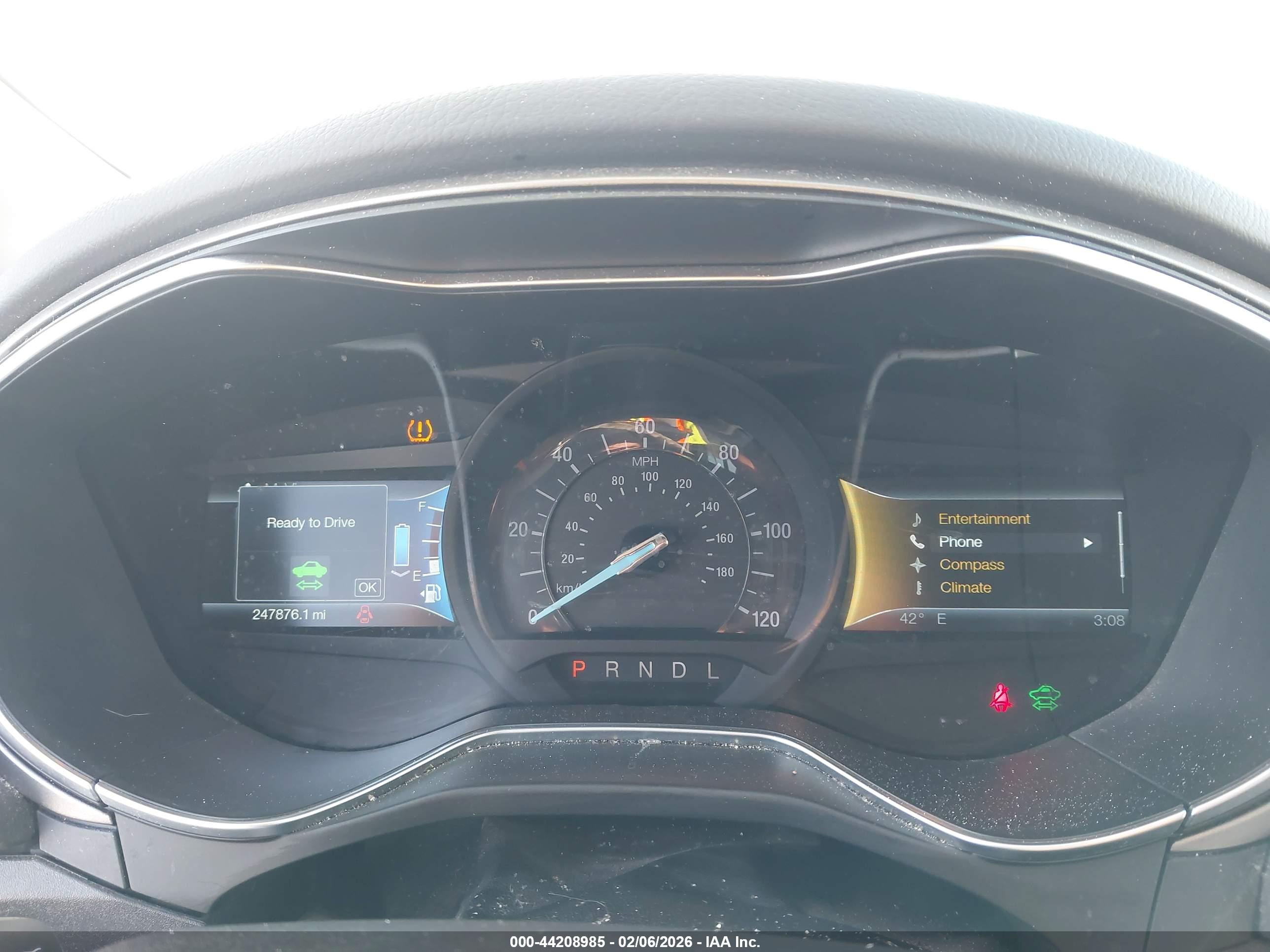 FORD FUSION image 7