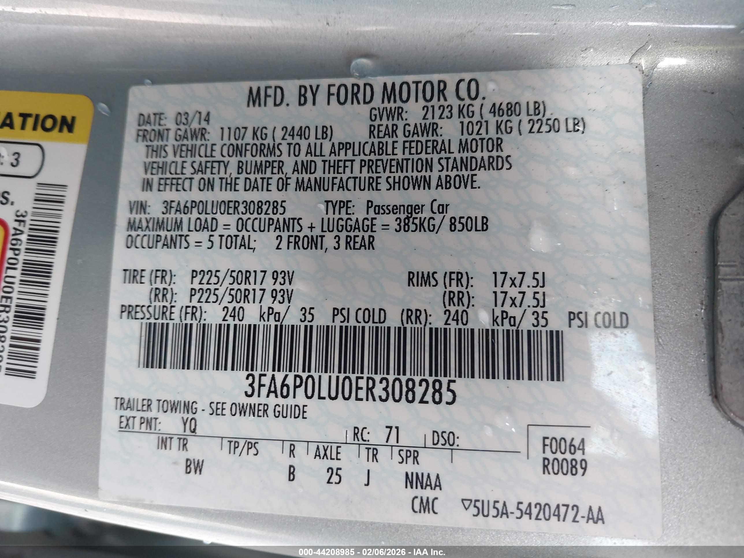 FORD FUSION image 9