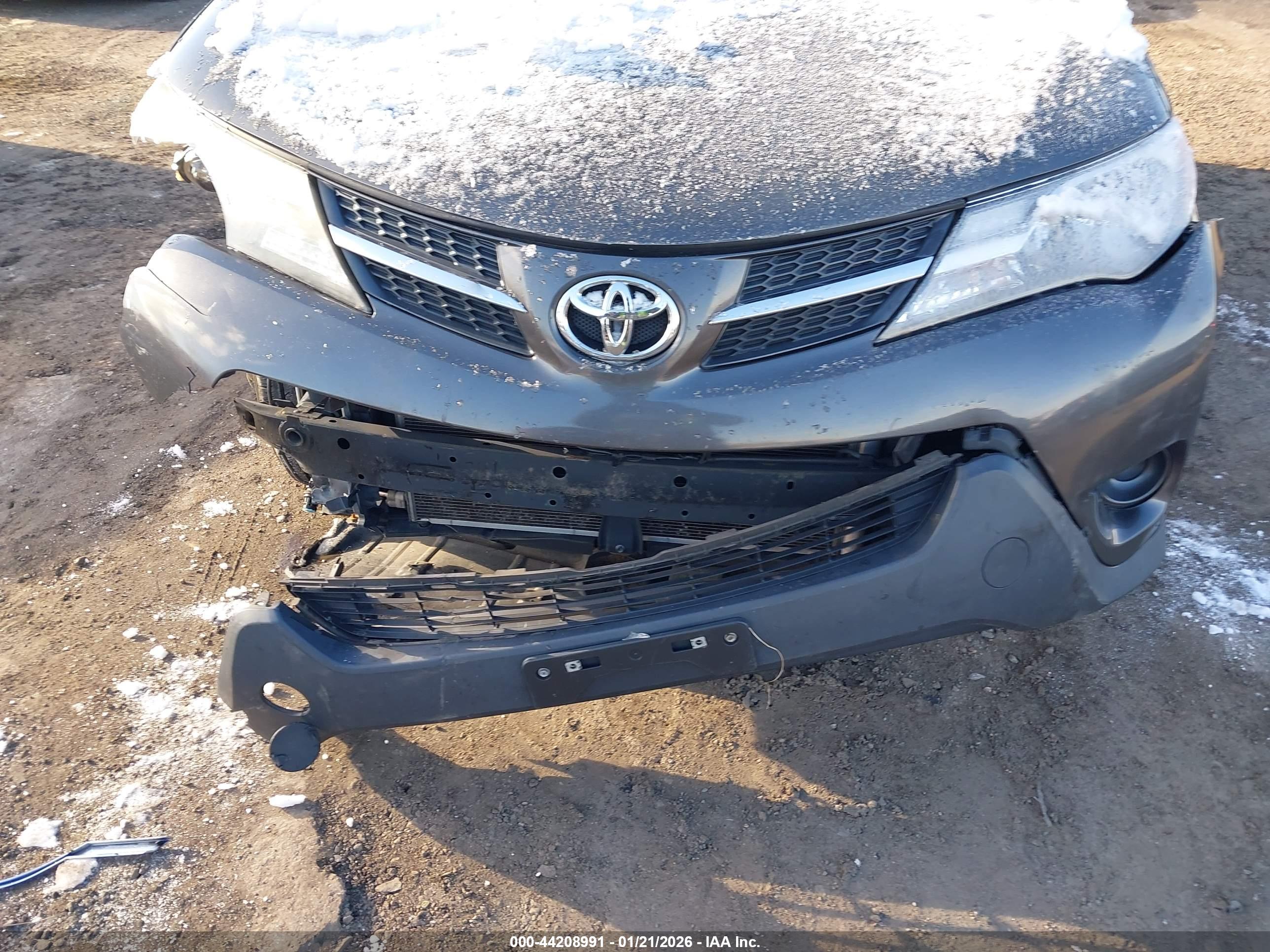 TOYOTA RAV4 image 6