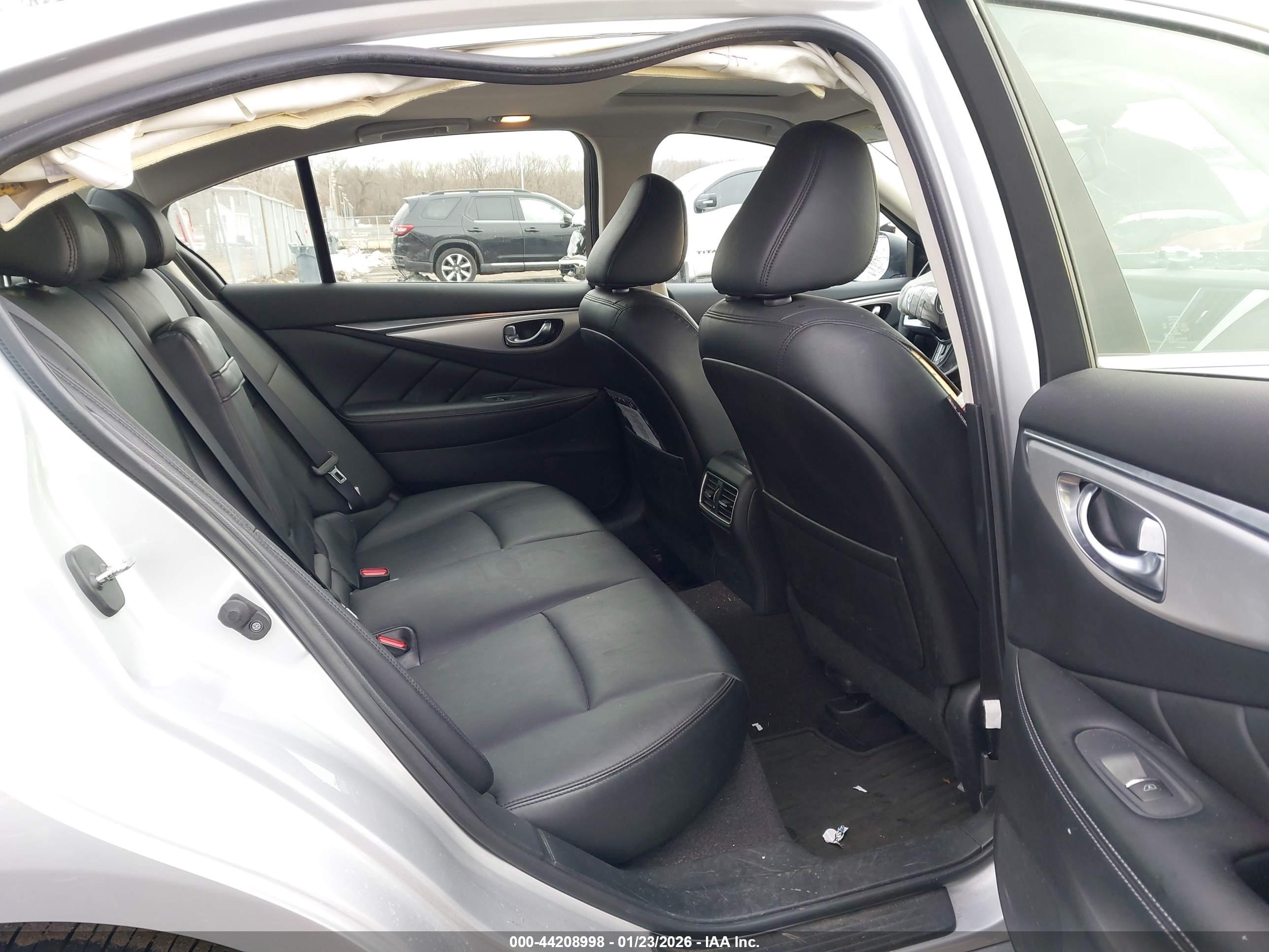 INFINITI Q50 image 8