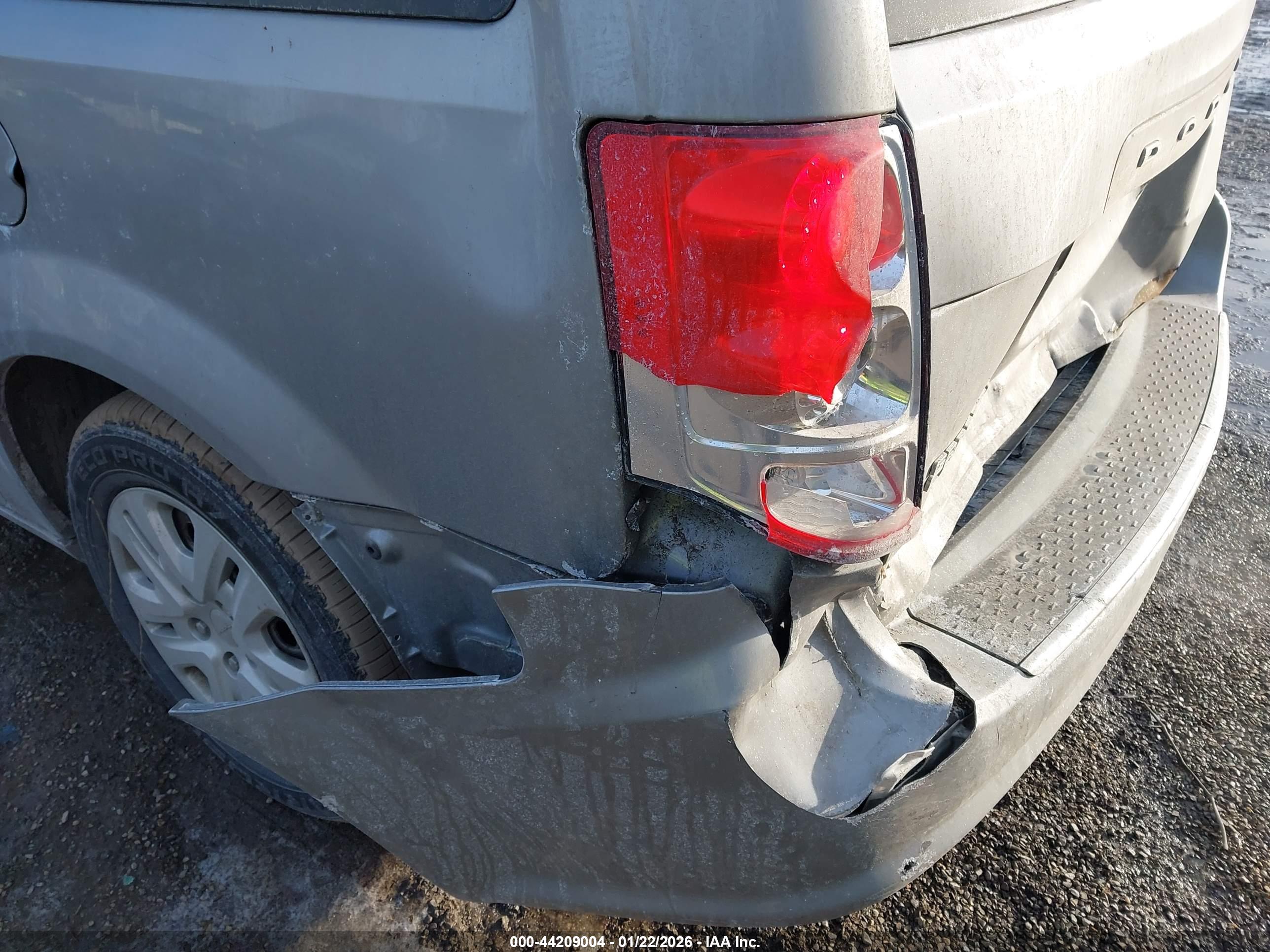 DODGE GRAND image 6