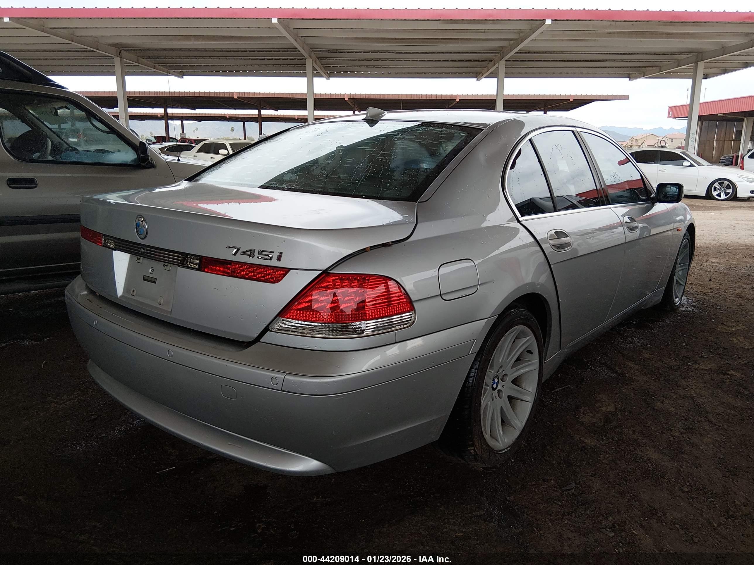 BMW 745I image 4