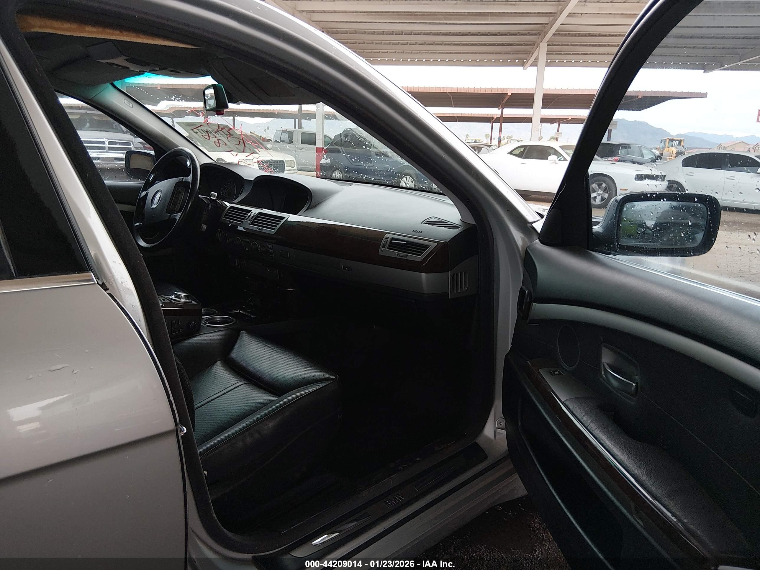 BMW 745I image 5