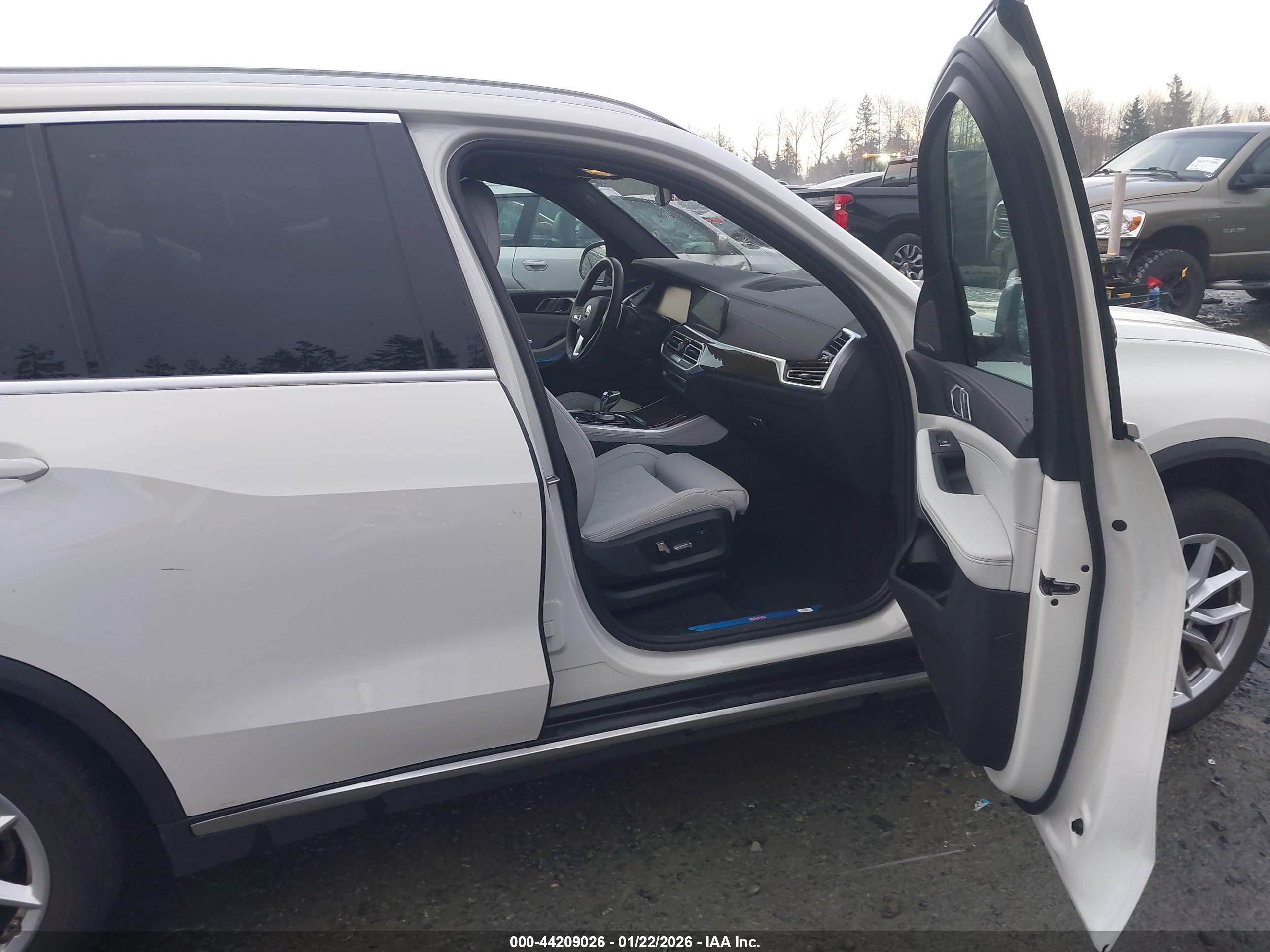 BMW X5 image 5