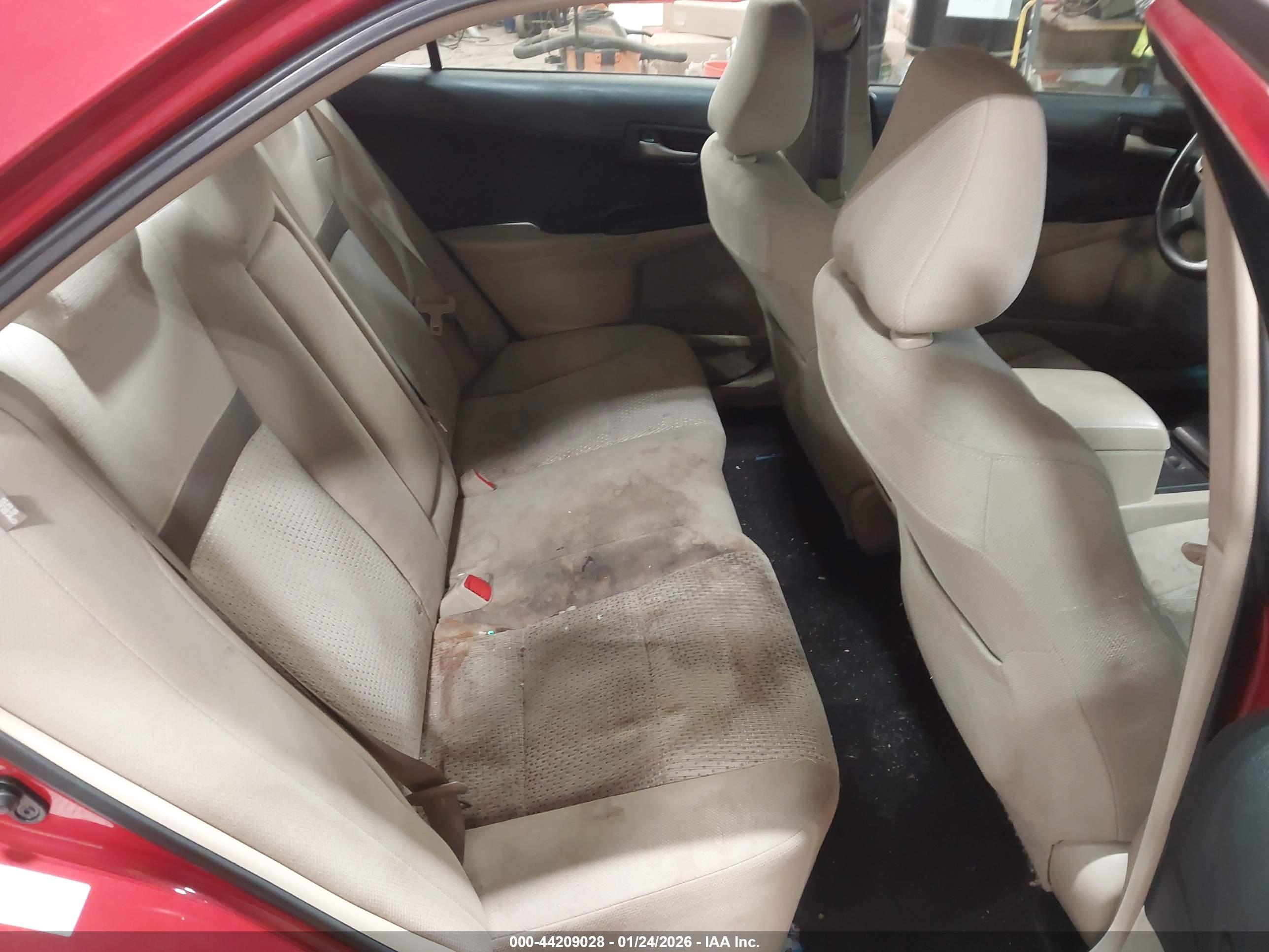 TOYOTA CAMRY image 8