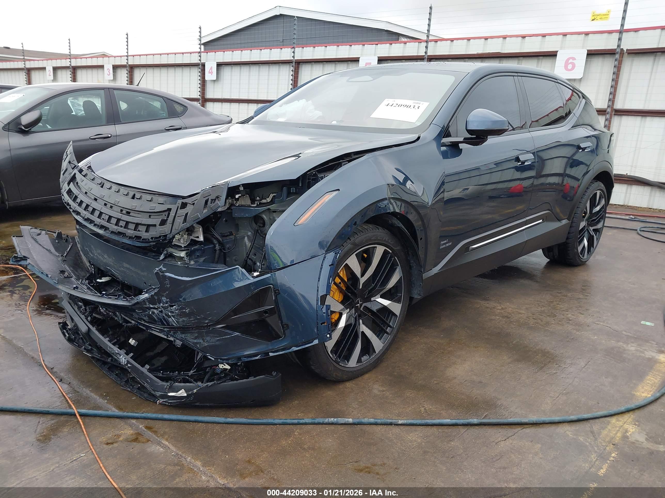 POLESTAR 3 image 2