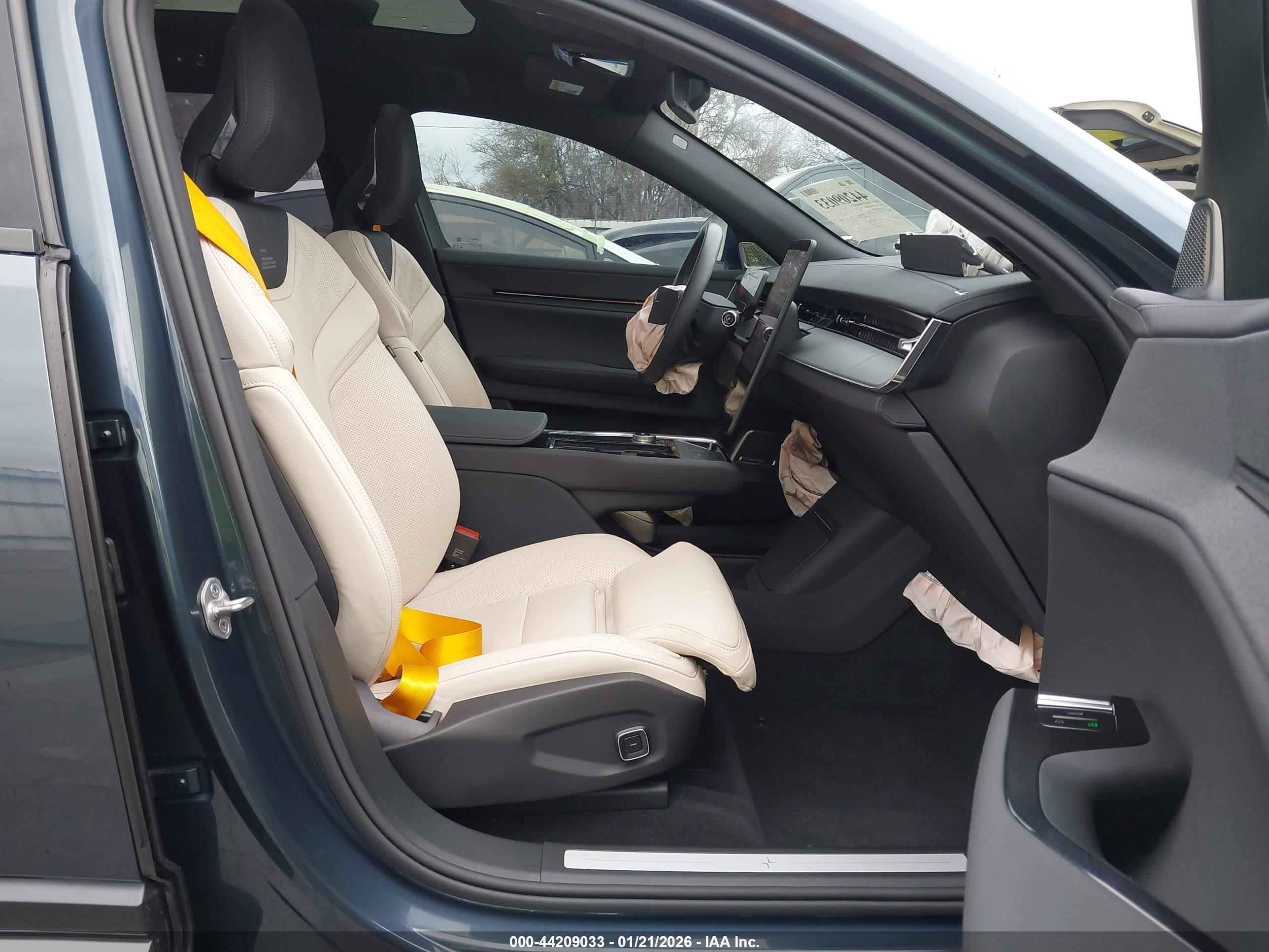 POLESTAR 3 image 5