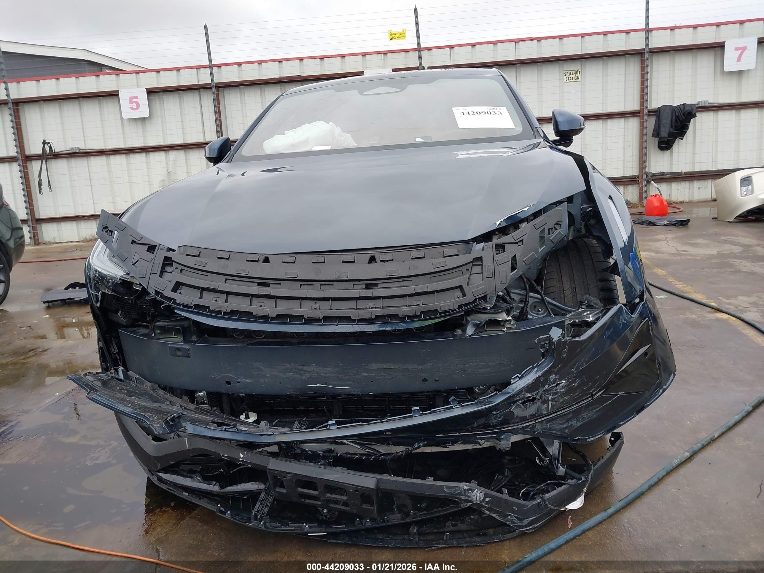 POLESTAR 3 image 6