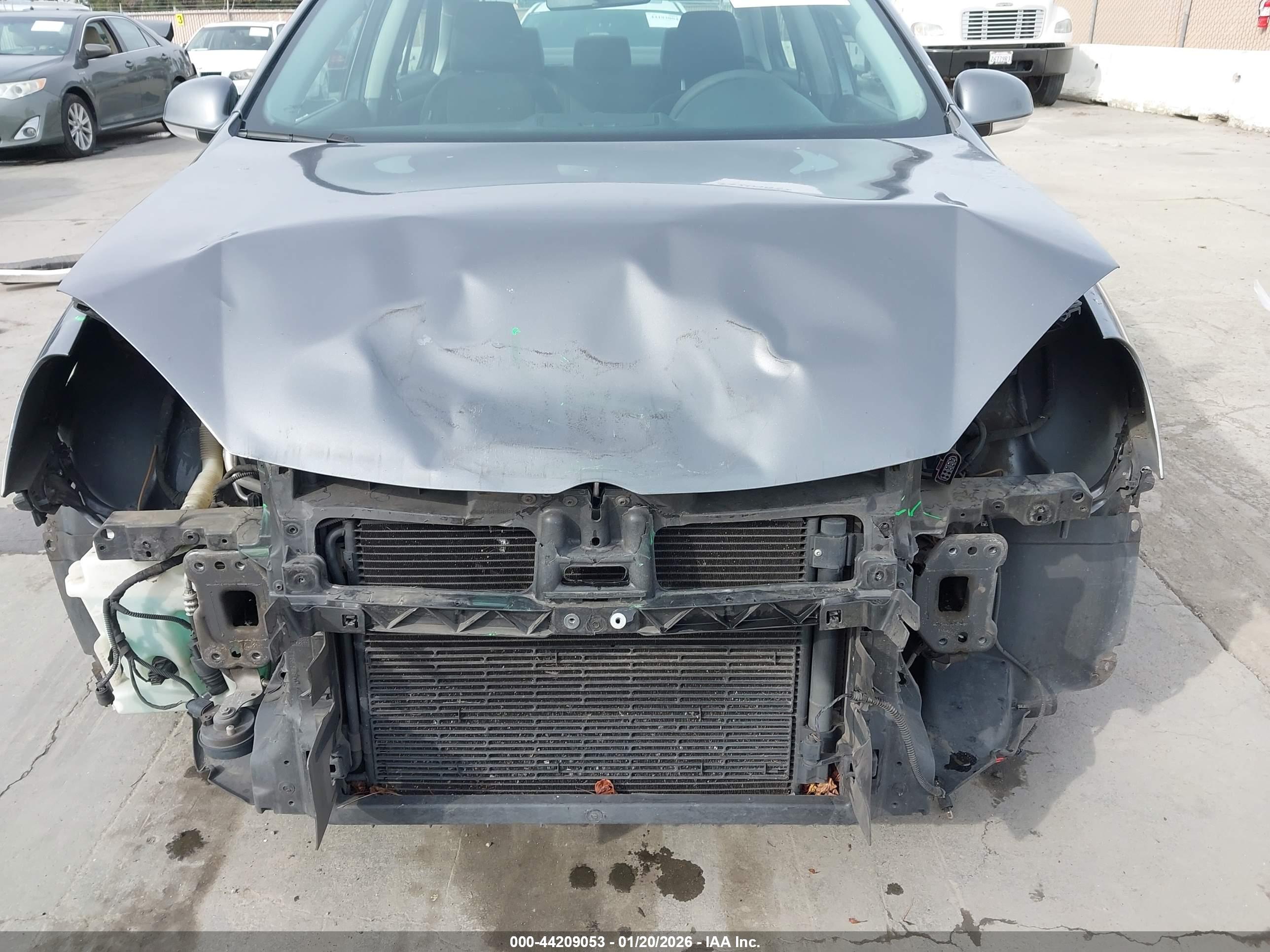 VOLKSWAGEN JETTA image 6