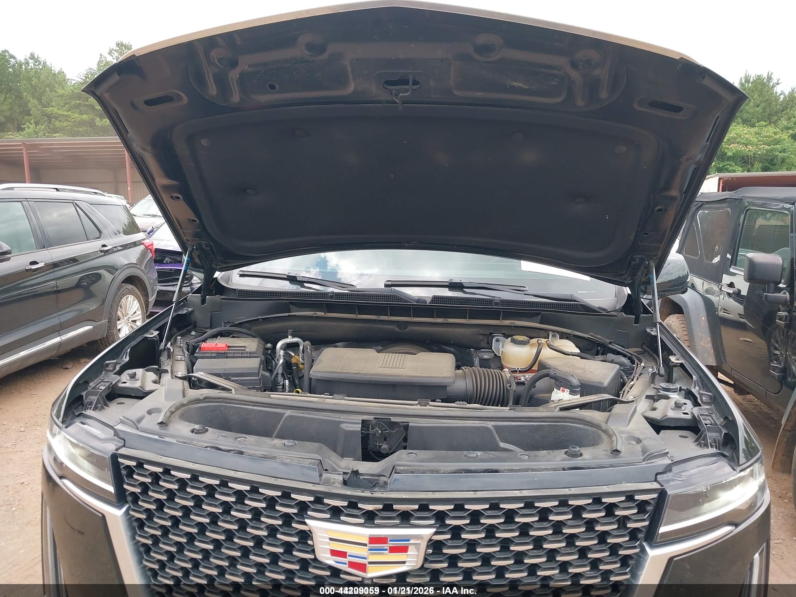 CADILLAC ESCALADE image 10