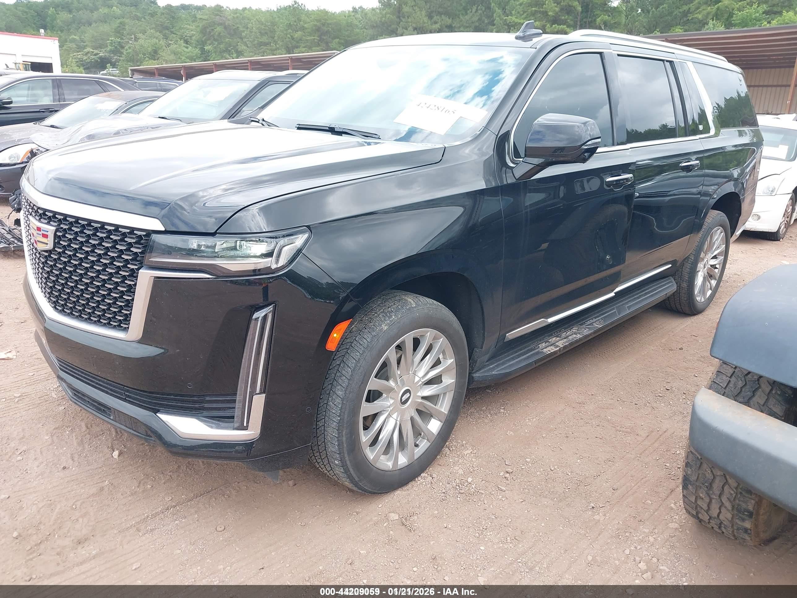CADILLAC ESCALADE image 2