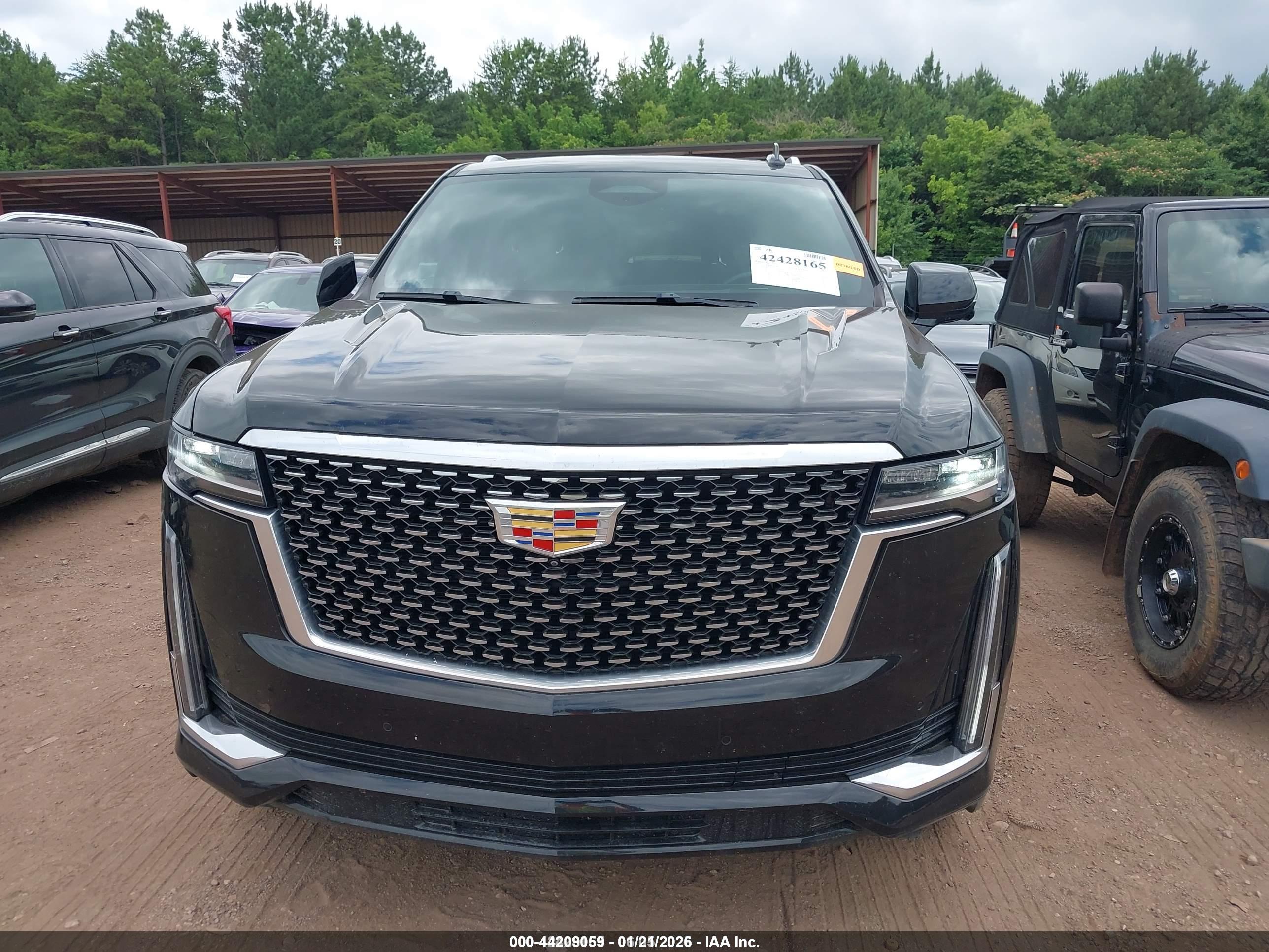 CADILLAC ESCALADE image 6