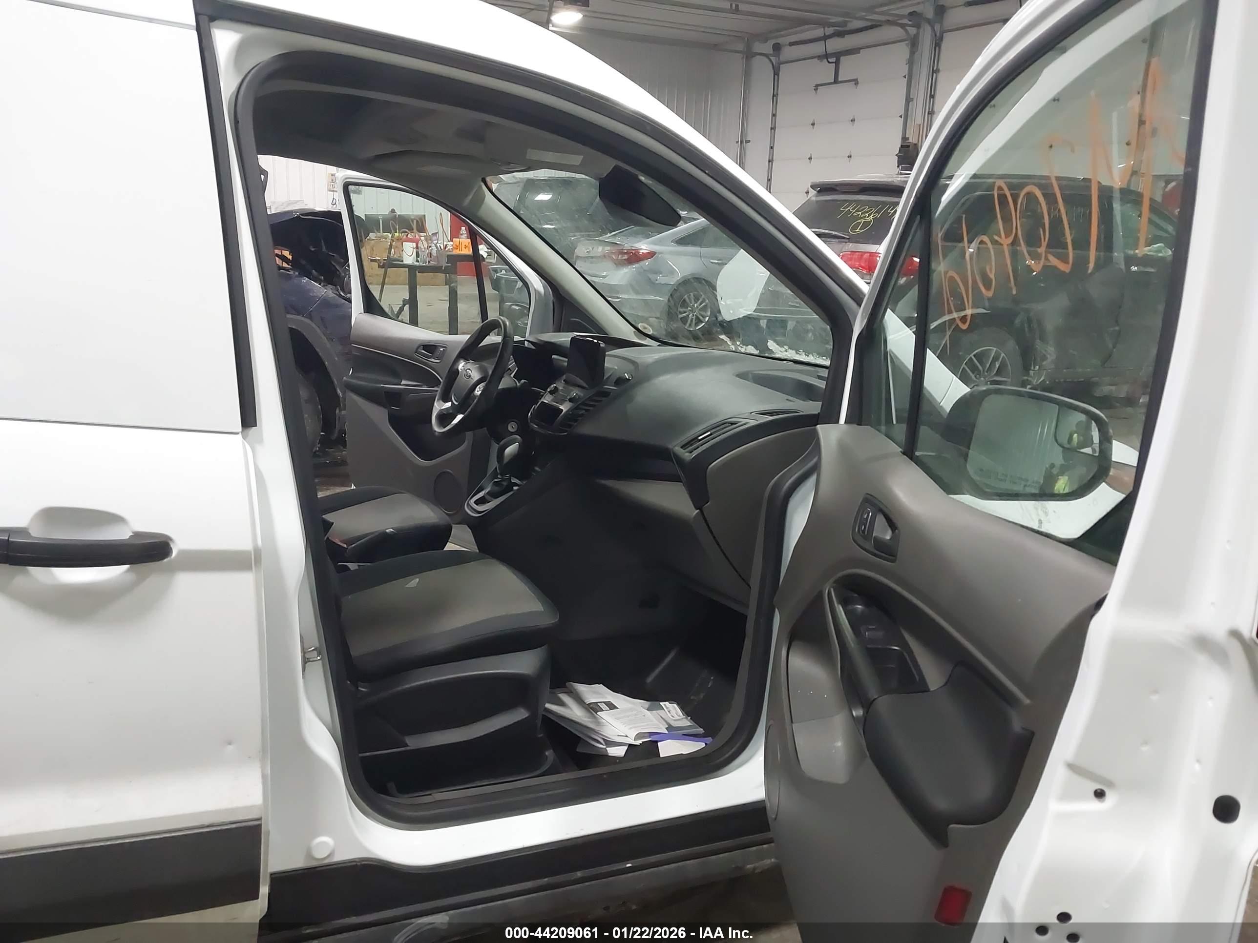 FORD TRANSIT image 5