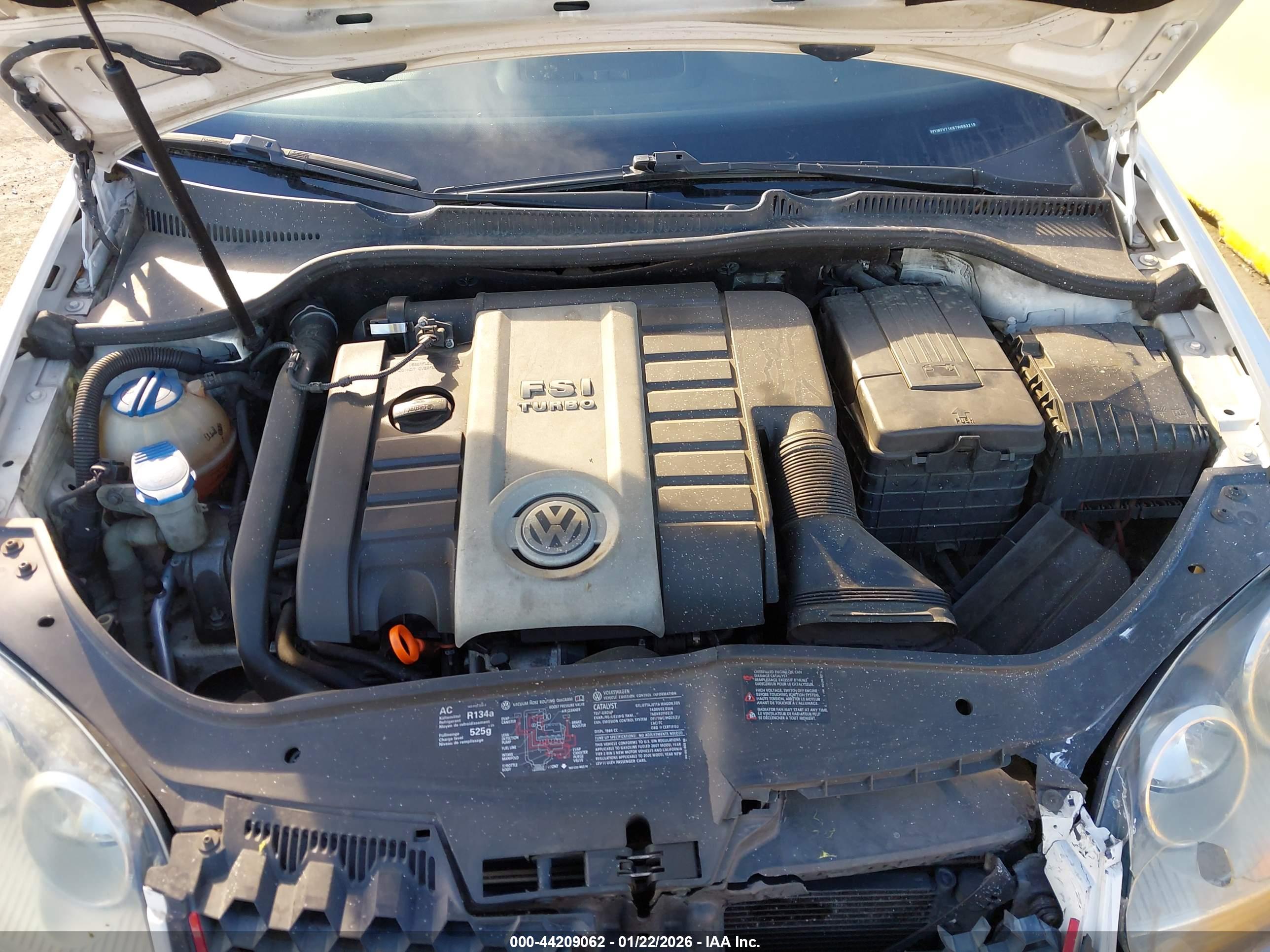 VOLKSWAGEN GTI image 10