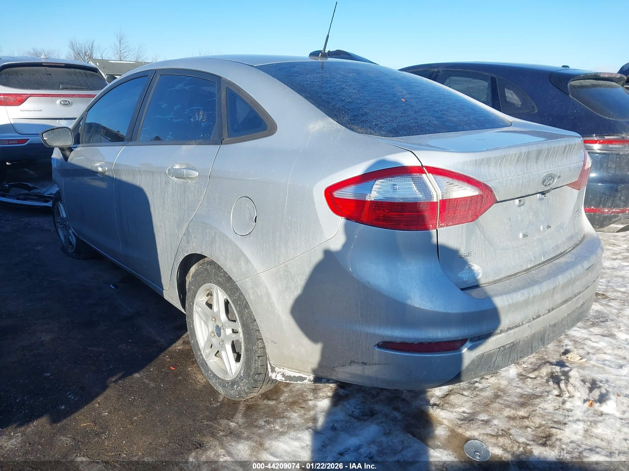 FORD FIESTA image 3