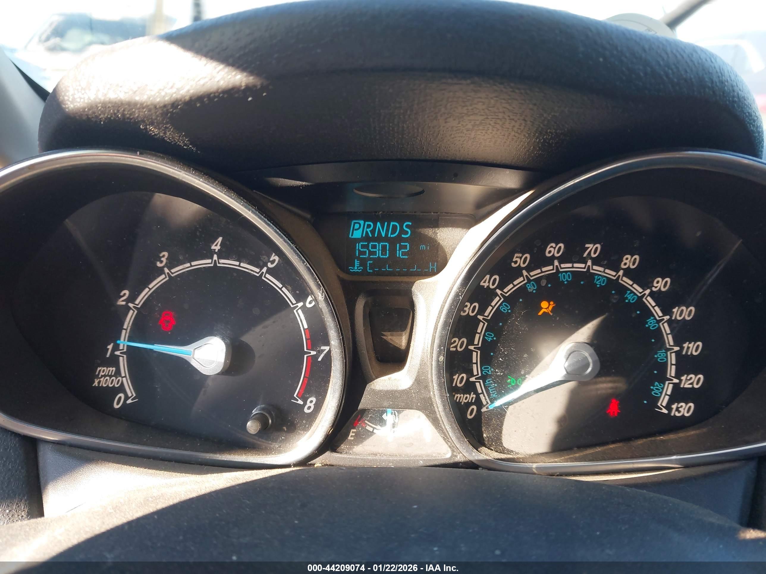 FORD FIESTA image 7
