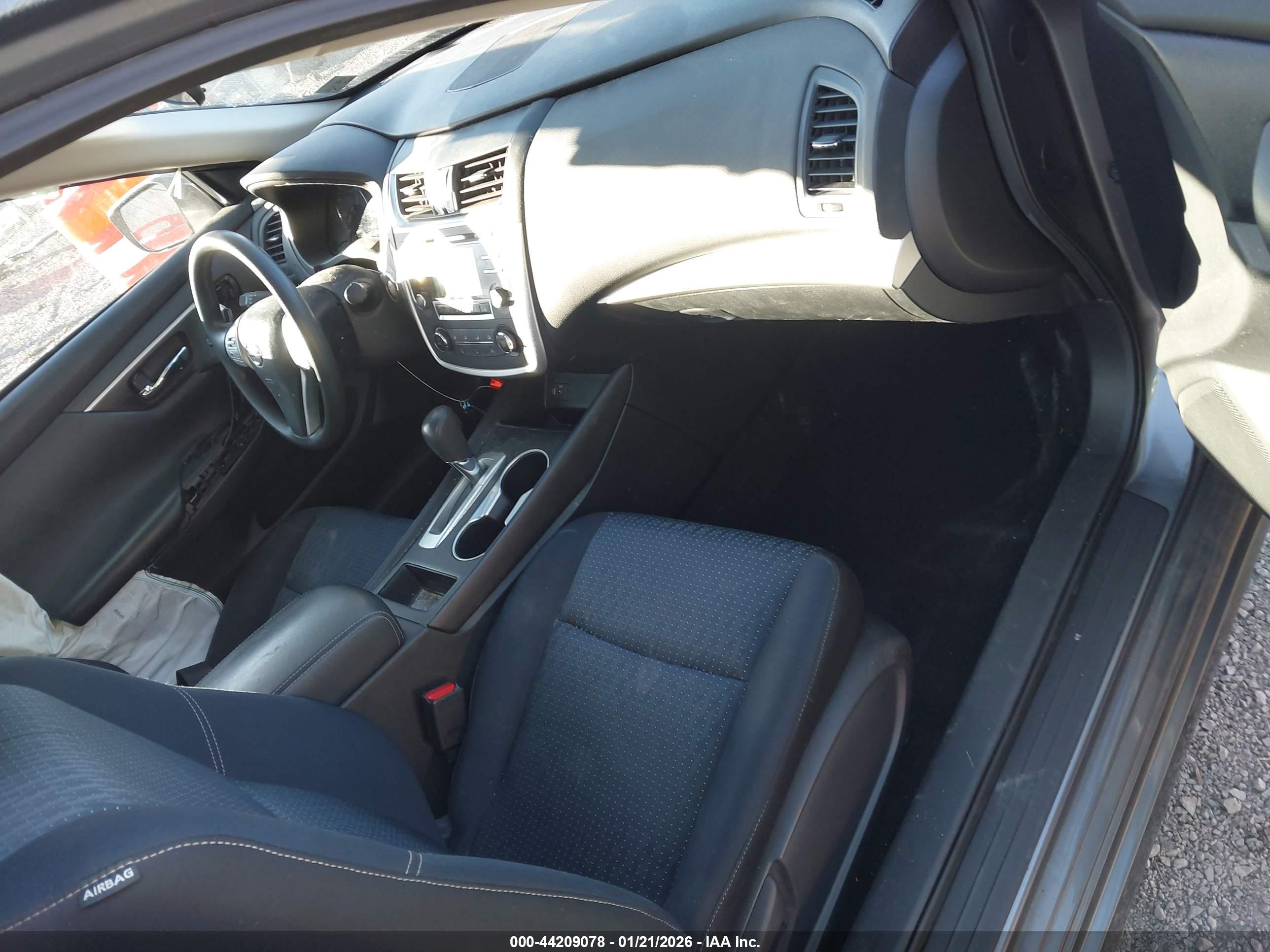 NISSAN ALTIMA image 5