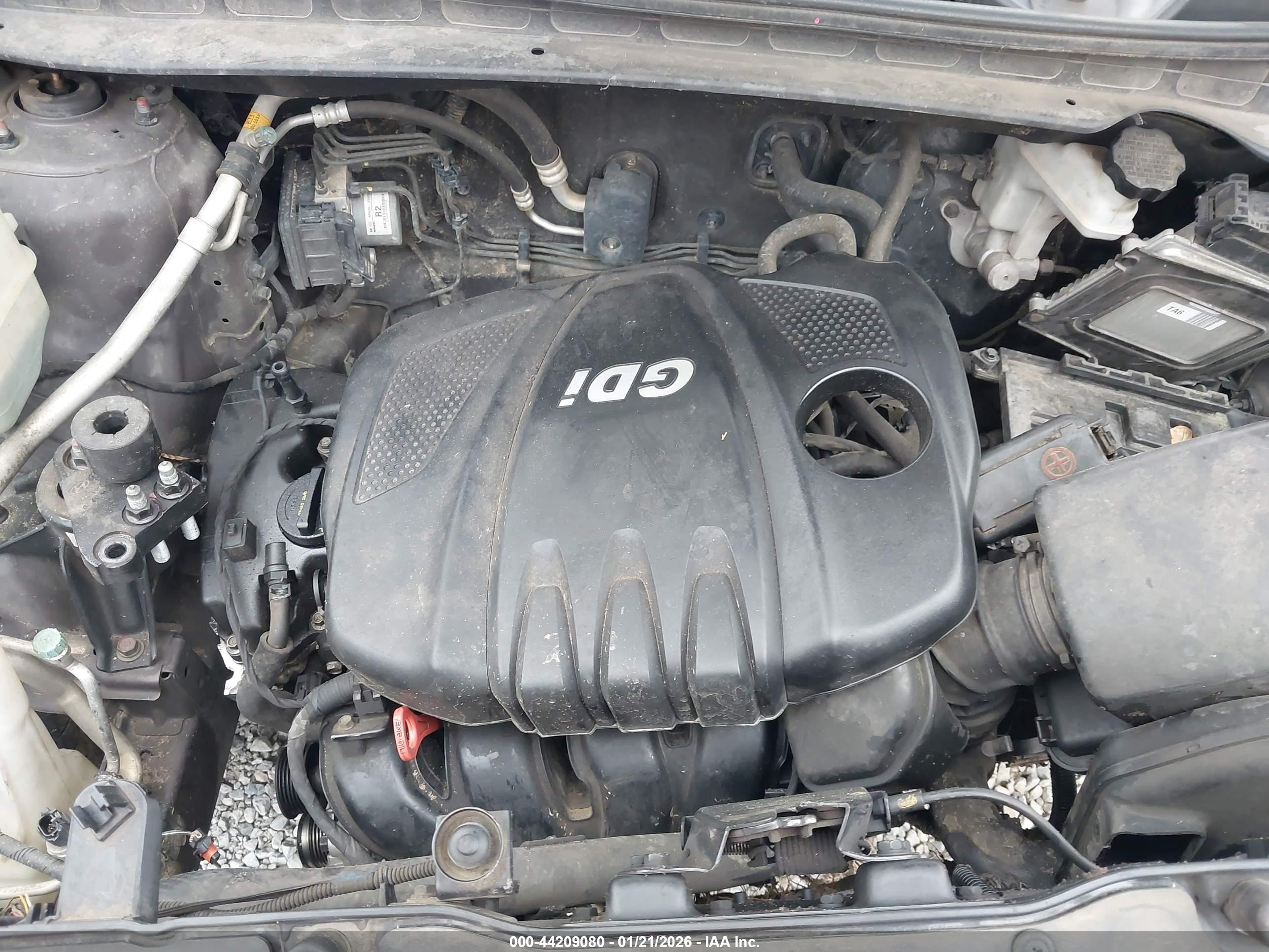 HYUNDAI TUCSON image 10
