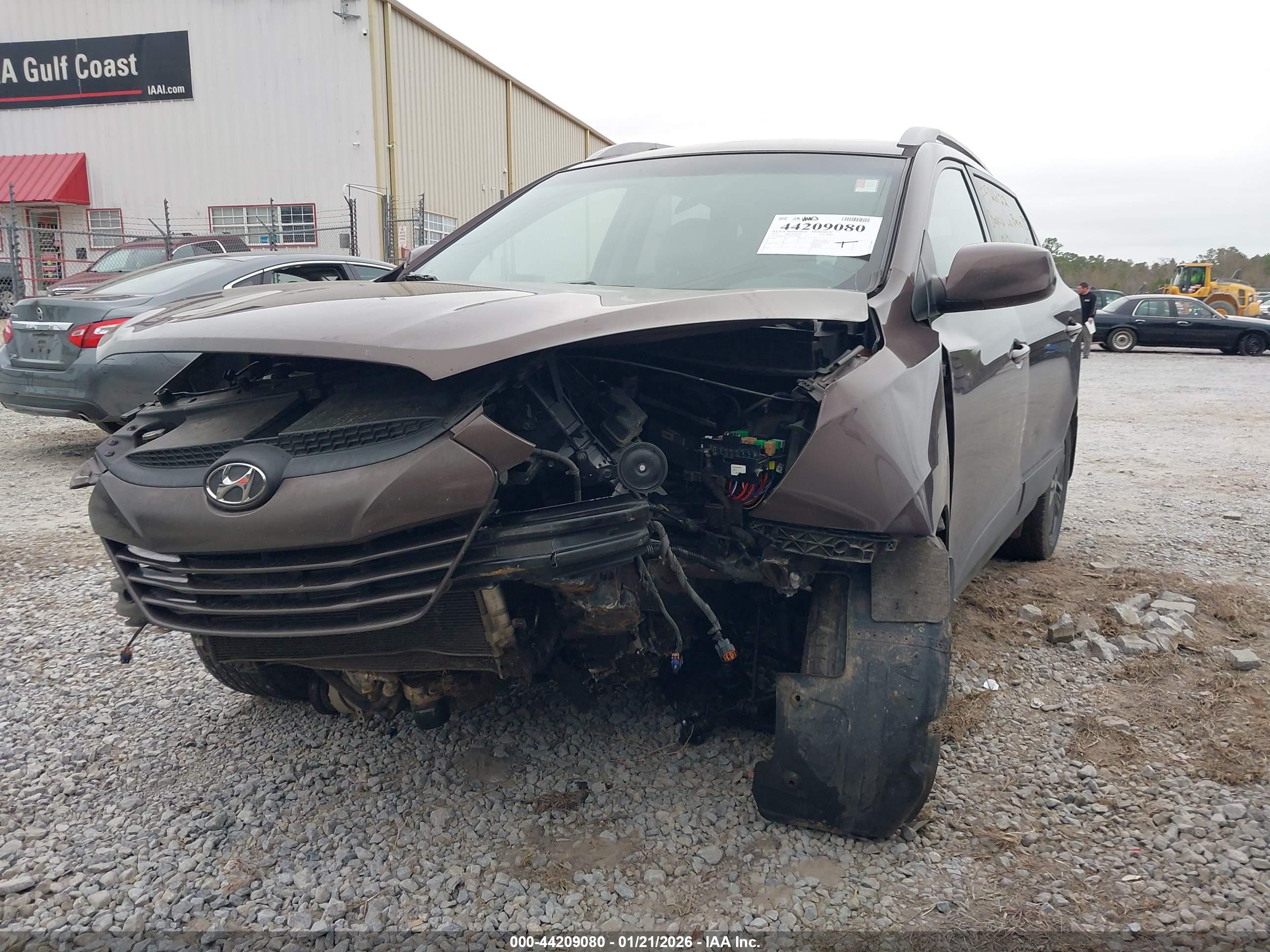 HYUNDAI TUCSON image 2