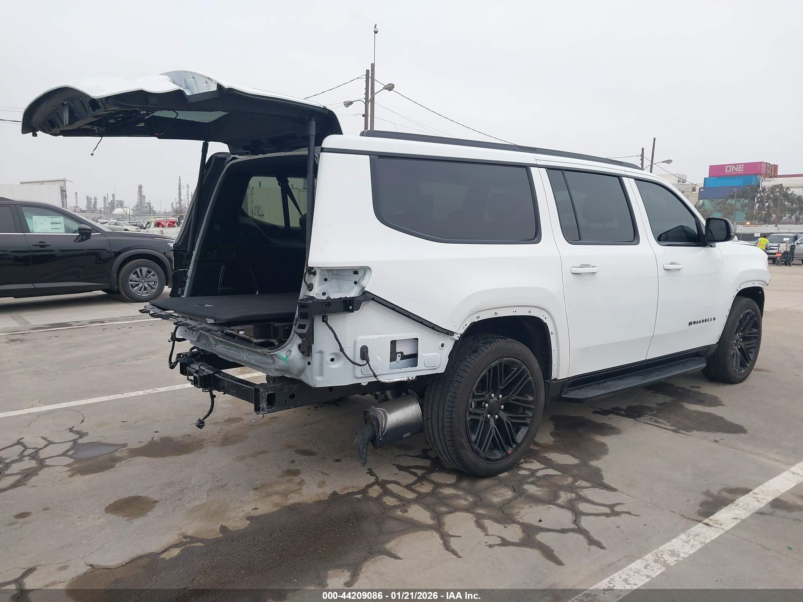 JEEP WAGONEER image 4