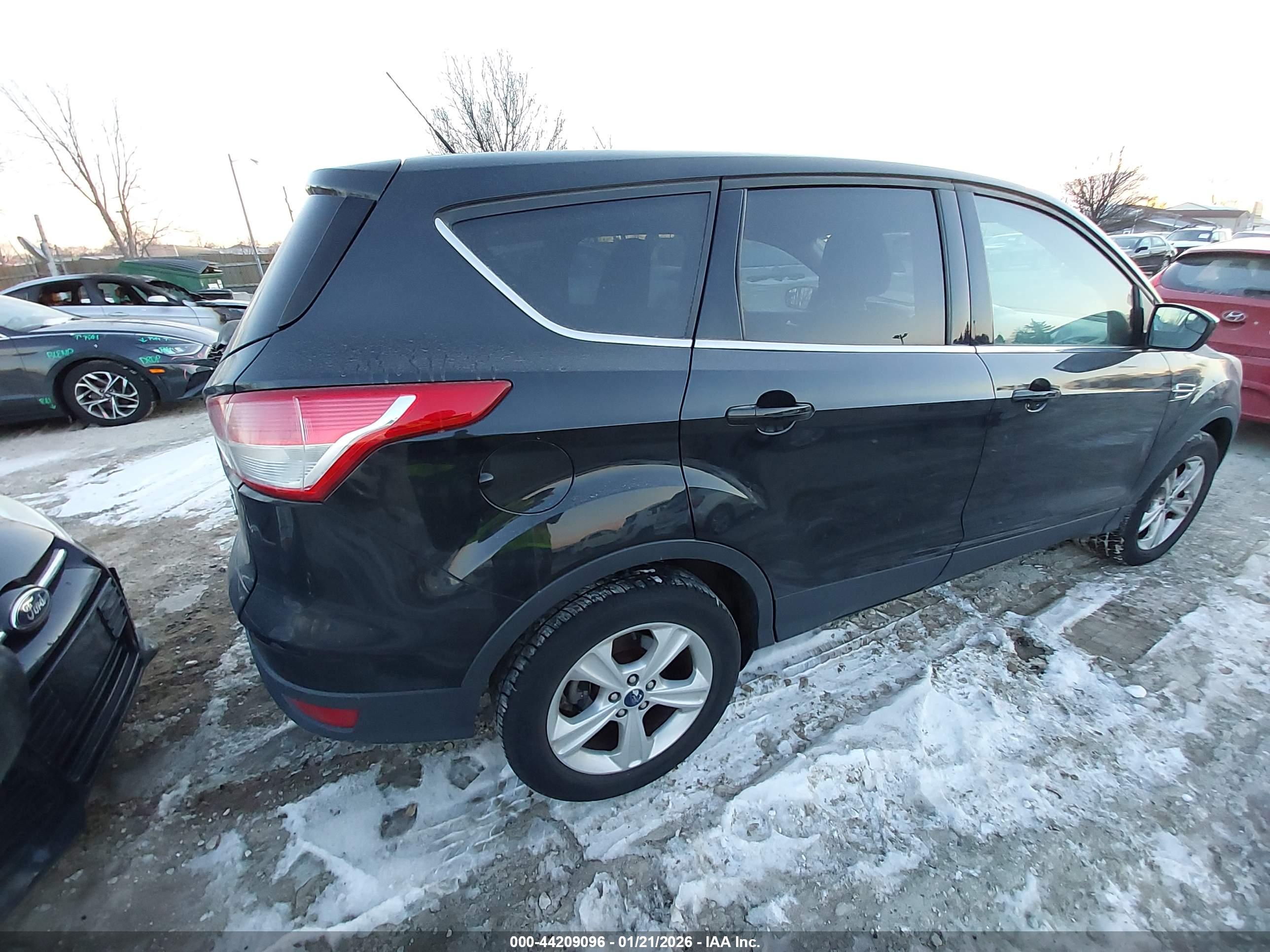FORD ESCAPE image 4