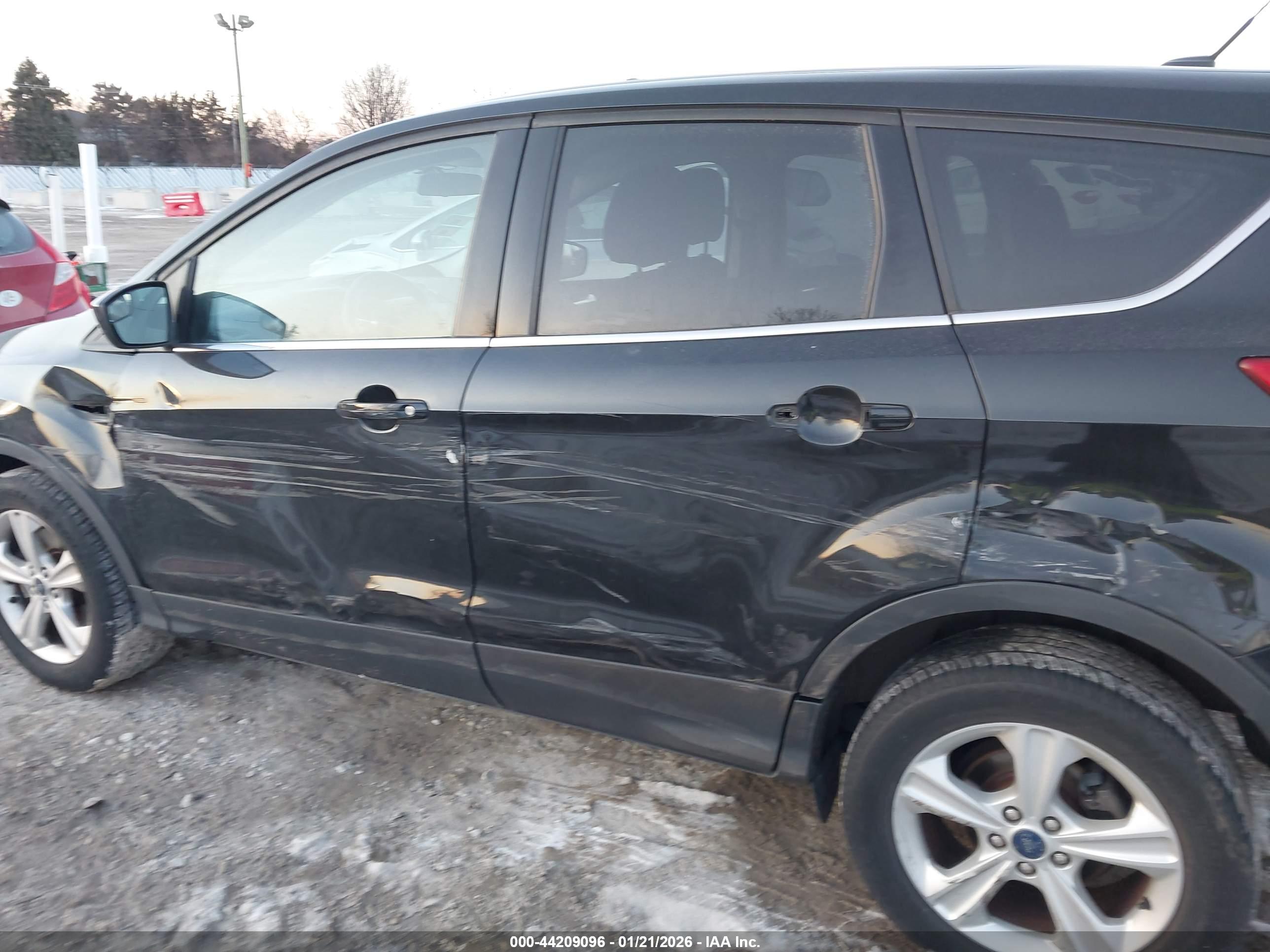 FORD ESCAPE image 6