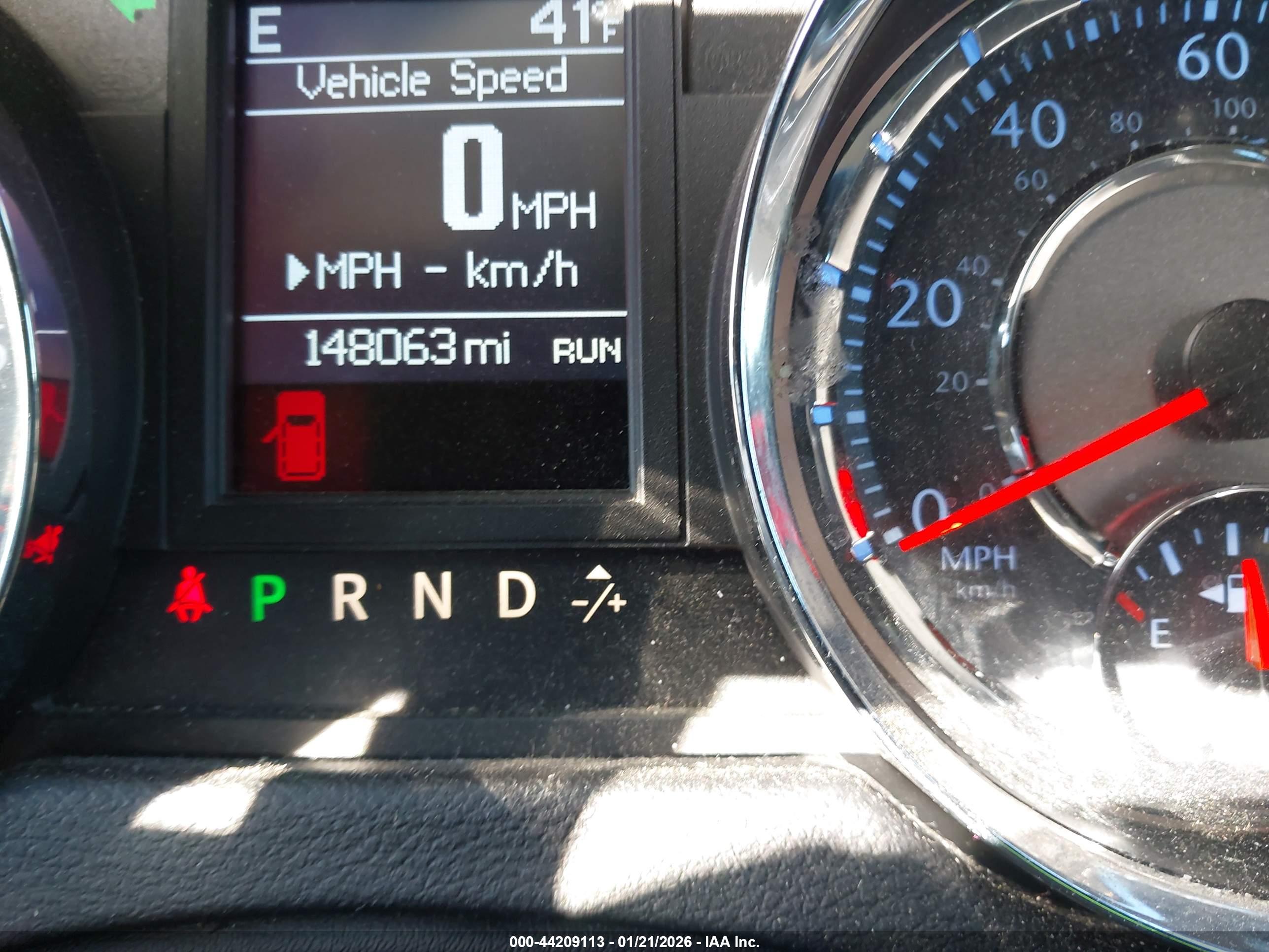 CHRYSLER TOWN image 7