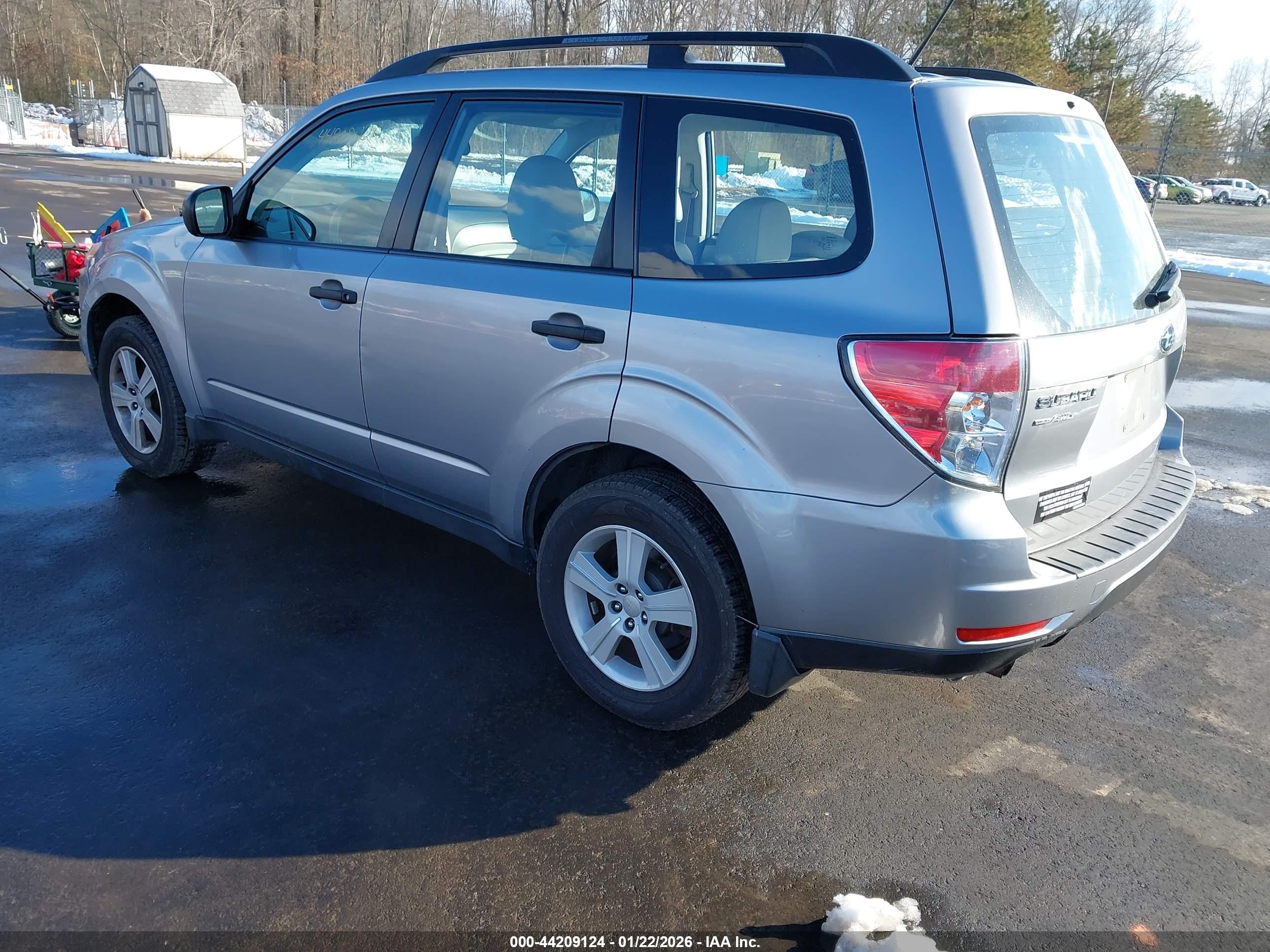 SUBARU FORESTER image 3