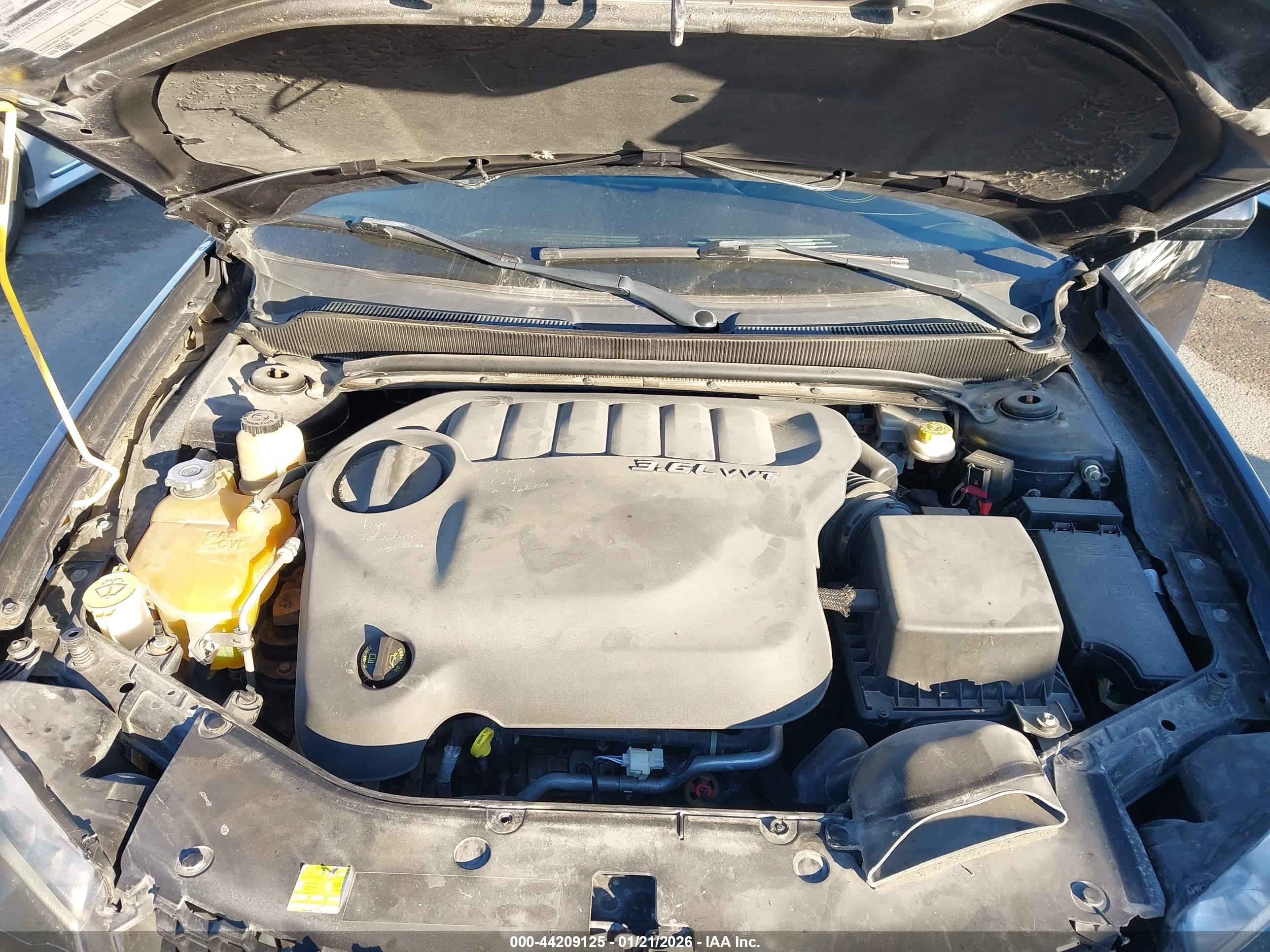 DODGE AVENGER image 10