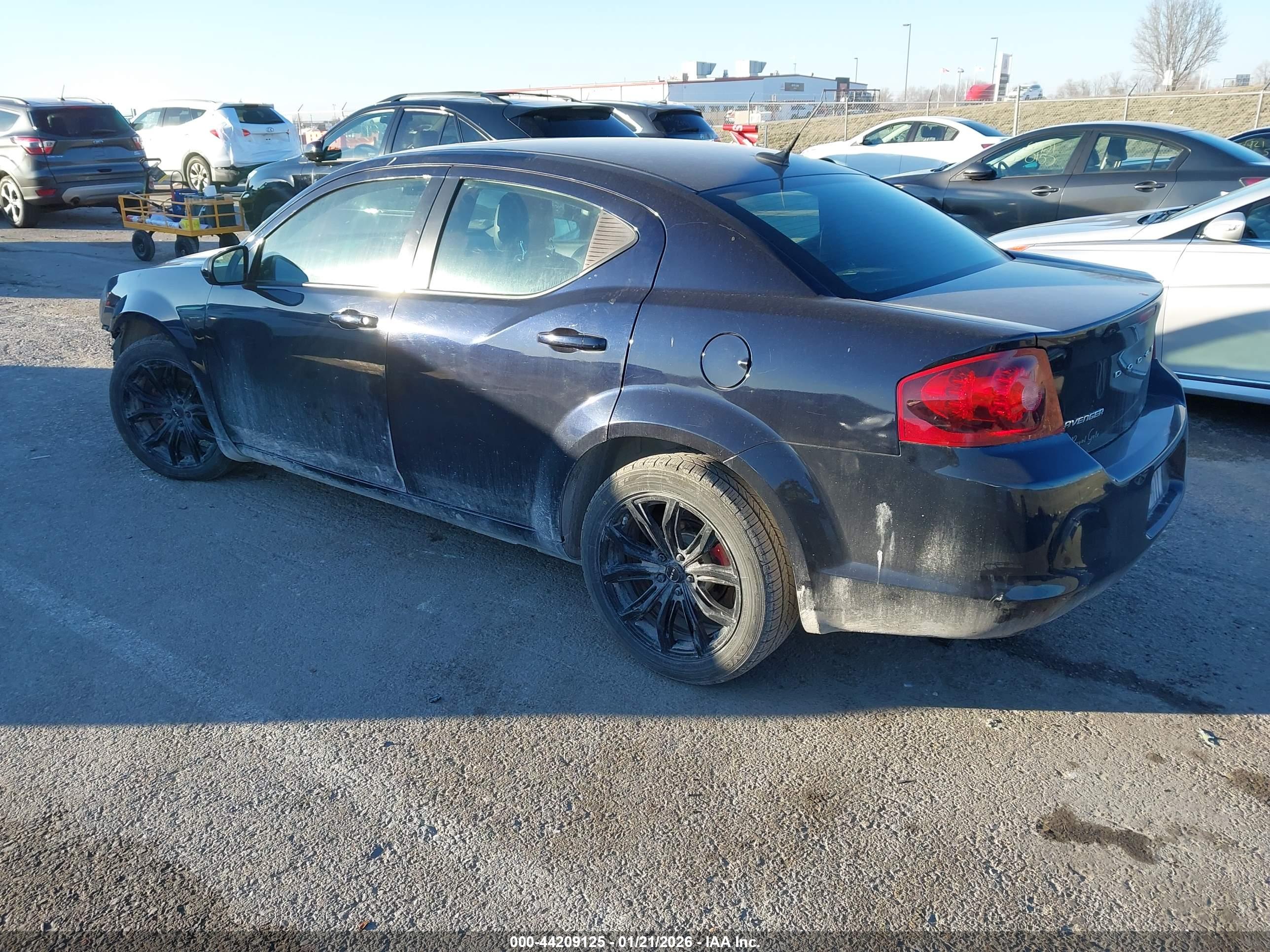 DODGE AVENGER image 3